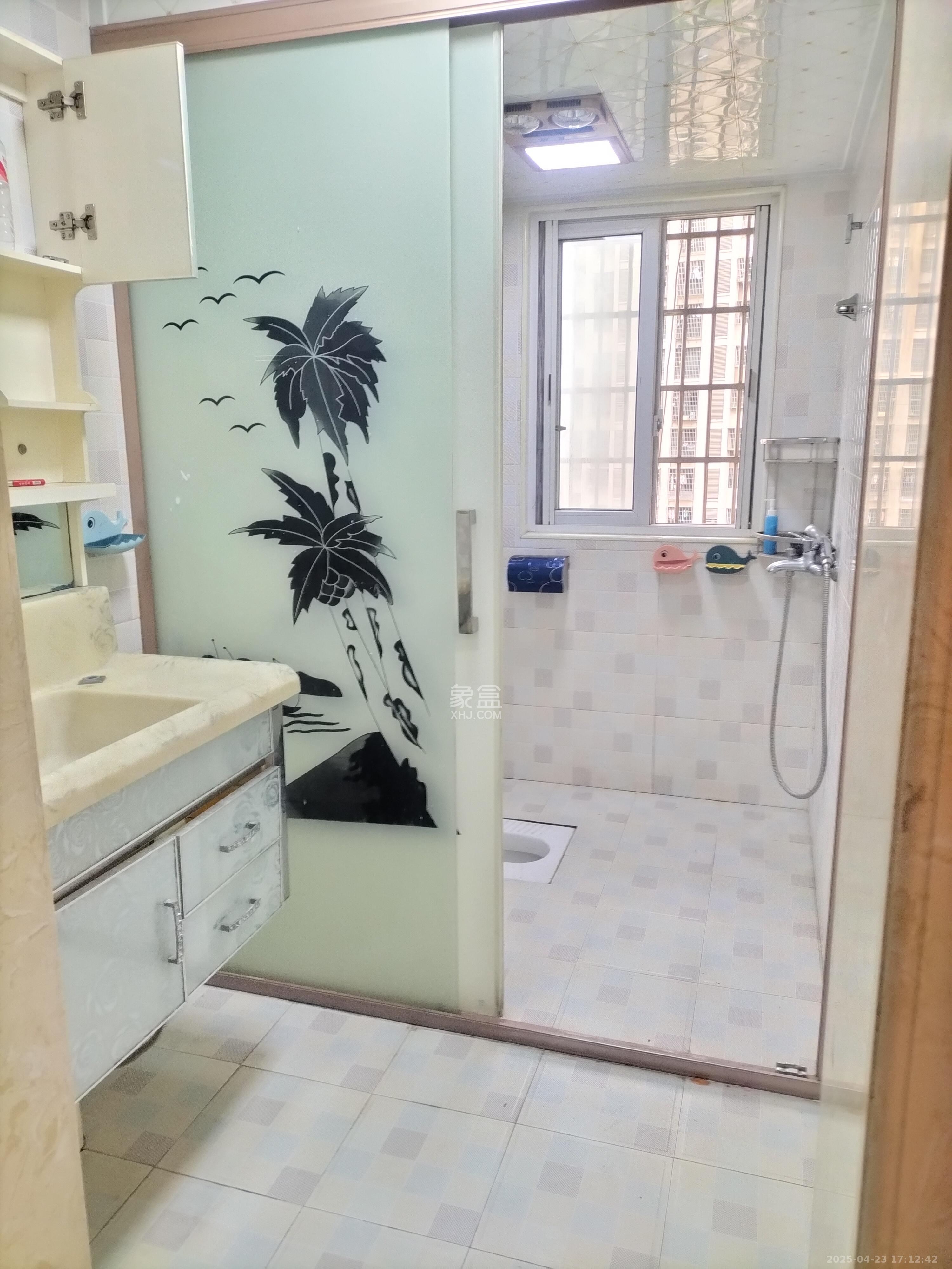 嘉顺苑  3室2厅2卫   2600.00元/月室内图