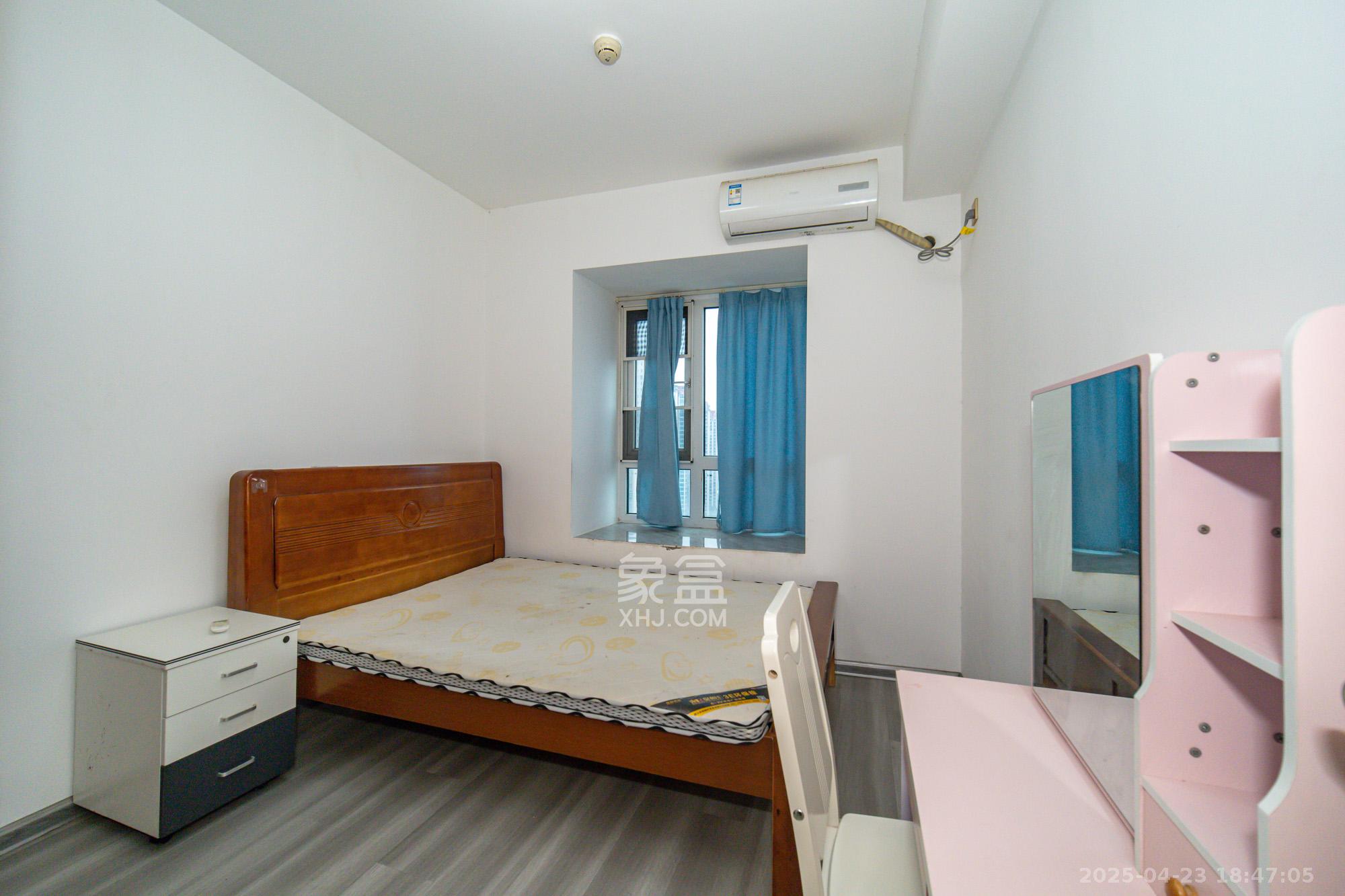 金科时代中心 4室2厅2卫 110.0万 金科时代中心 4室2厅2卫 110.0万卧室