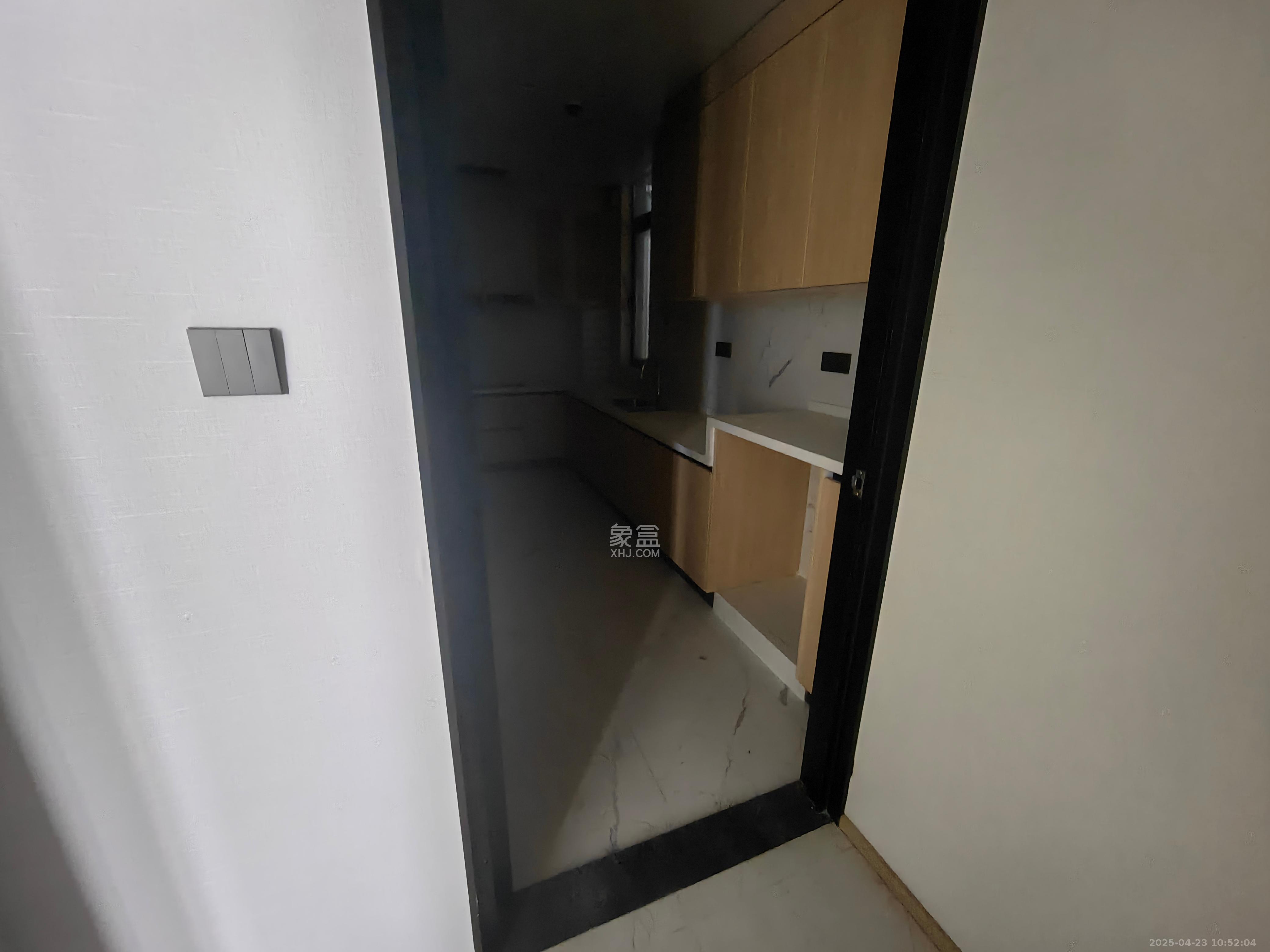 正荣梅溪紫阙台 4室2厅3卫 9000.0元/月 正荣梅溪紫阙台 4室2厅3卫 9000.0元/月室内图