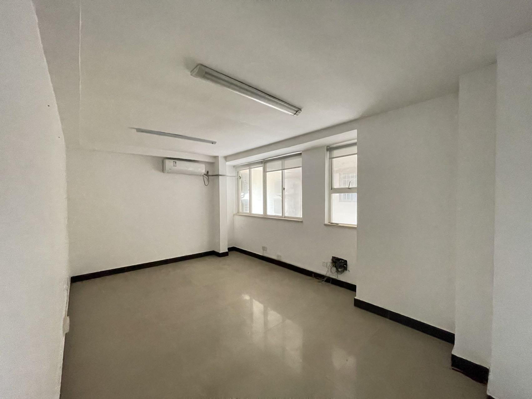 半山花园 5室2厅2卫 10000.0元/月 半山花园 5室2厅2卫 10000.0元/月室内图