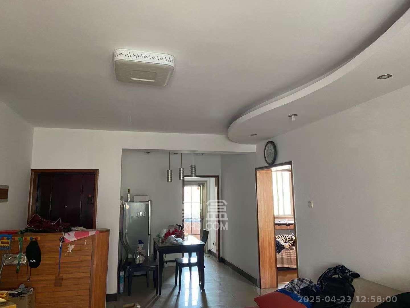 华欣公寓 2室1厅1卫 1600.0元/月 华欣公寓 2室1厅1卫 1600.0元/月室内图