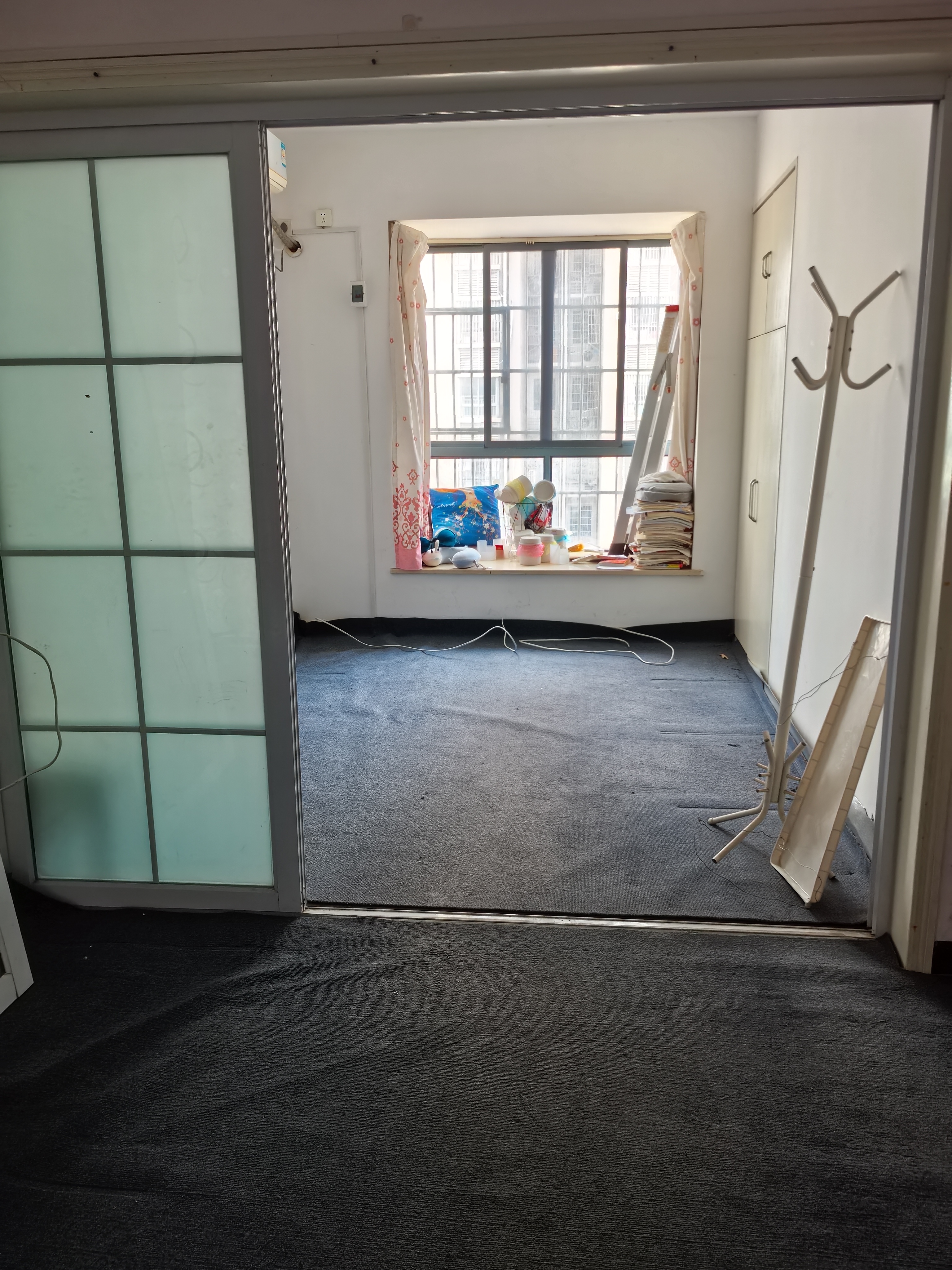 金铭大厦  3室2厅2卫   2000.00元/月室内图