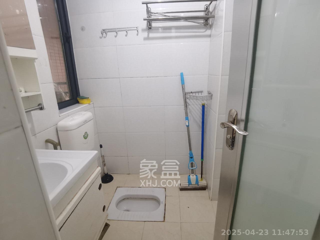 中建芙蓉工社  2室1厅1卫    1700.0元/月 中建芙蓉工社  2室1厅1卫    1700.0元/月室内图