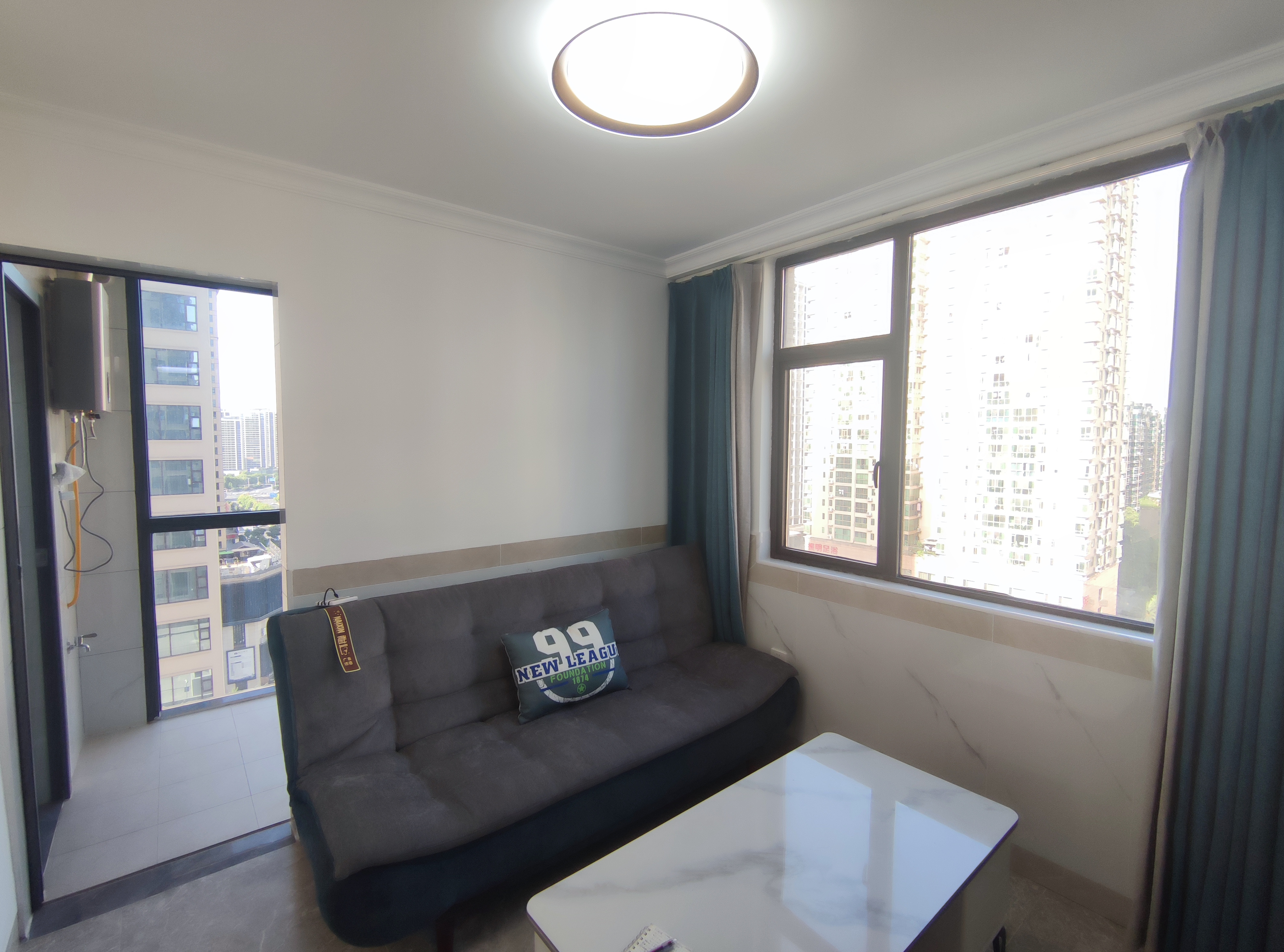 俊景万和城 1室1厅1卫 1400.0元/月 俊景万和城 1室1厅1卫 1400.0元/月室内图