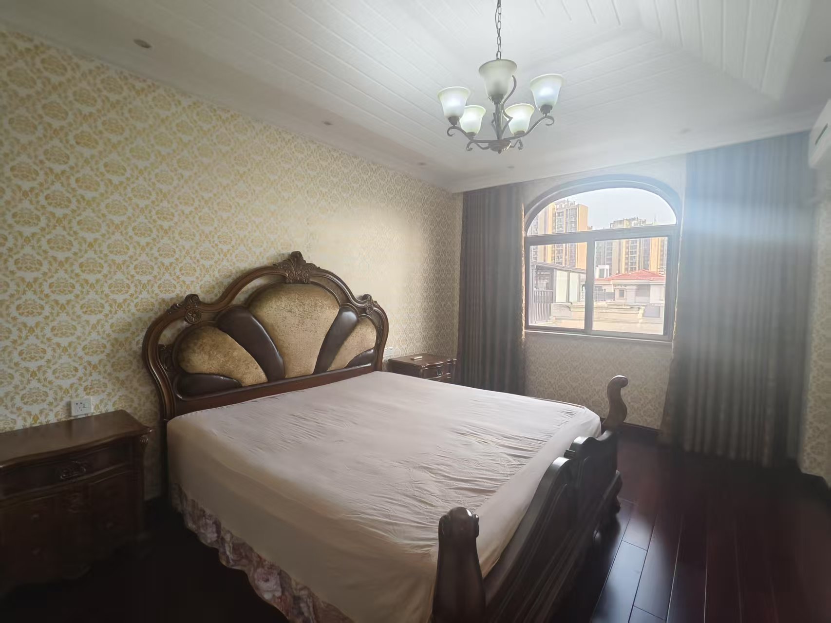 碧桂园 5室2厅4卫 348.0万 碧桂园 5室2厅4卫 348.0万室内图