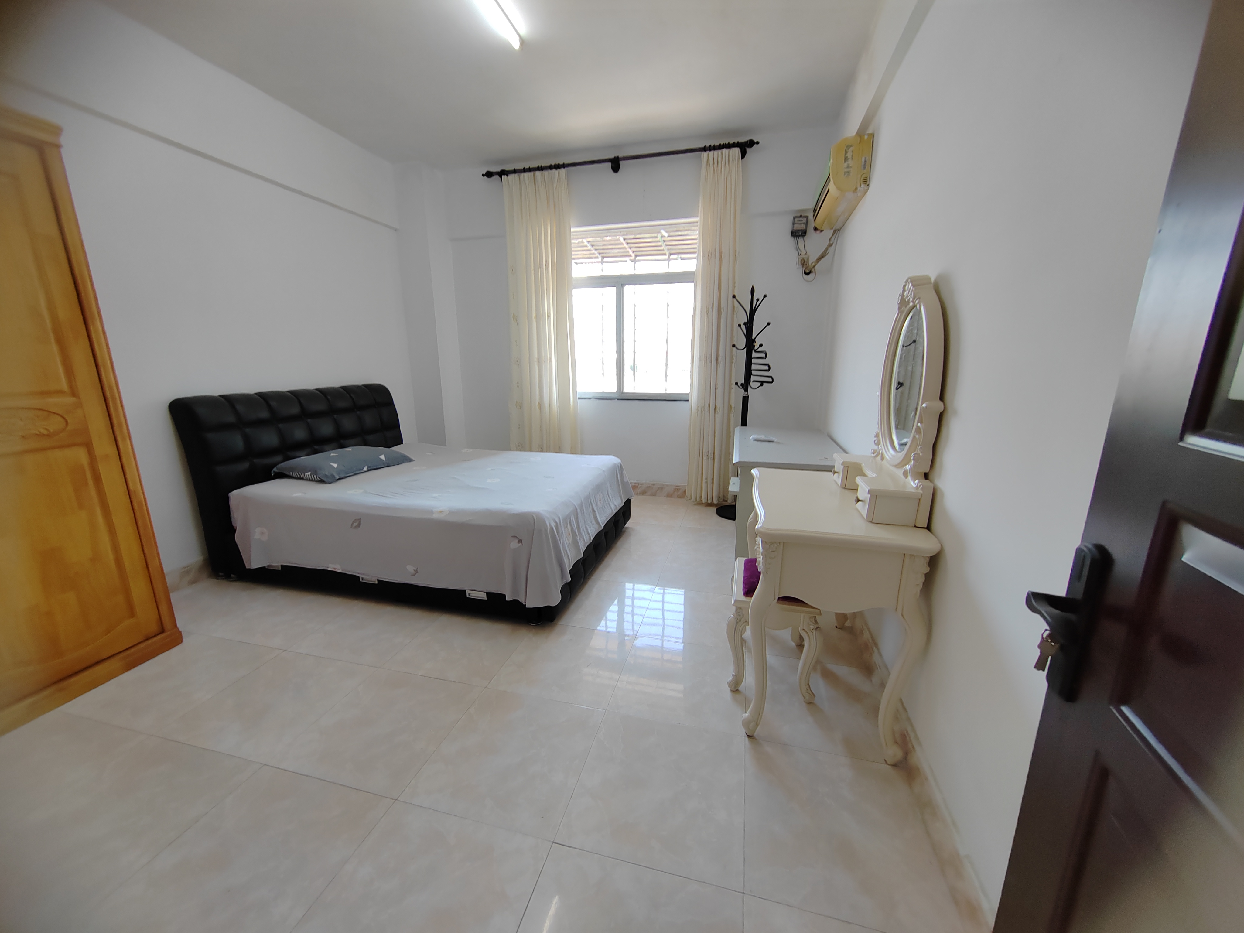 沁园岭秀(别名:海角花园)  3室0厅0卫    2700.0元/月 沁园岭秀(别名:海角花园)  3室0厅0卫    2700.0元/月室内图