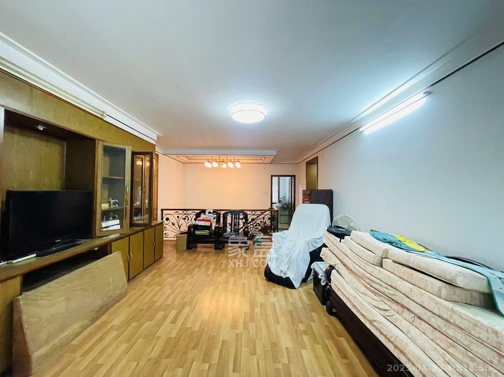 汇城花园 4室2厅2卫 5800.0元/月 汇城花园 4室2厅2卫 5800.0元/月室内图