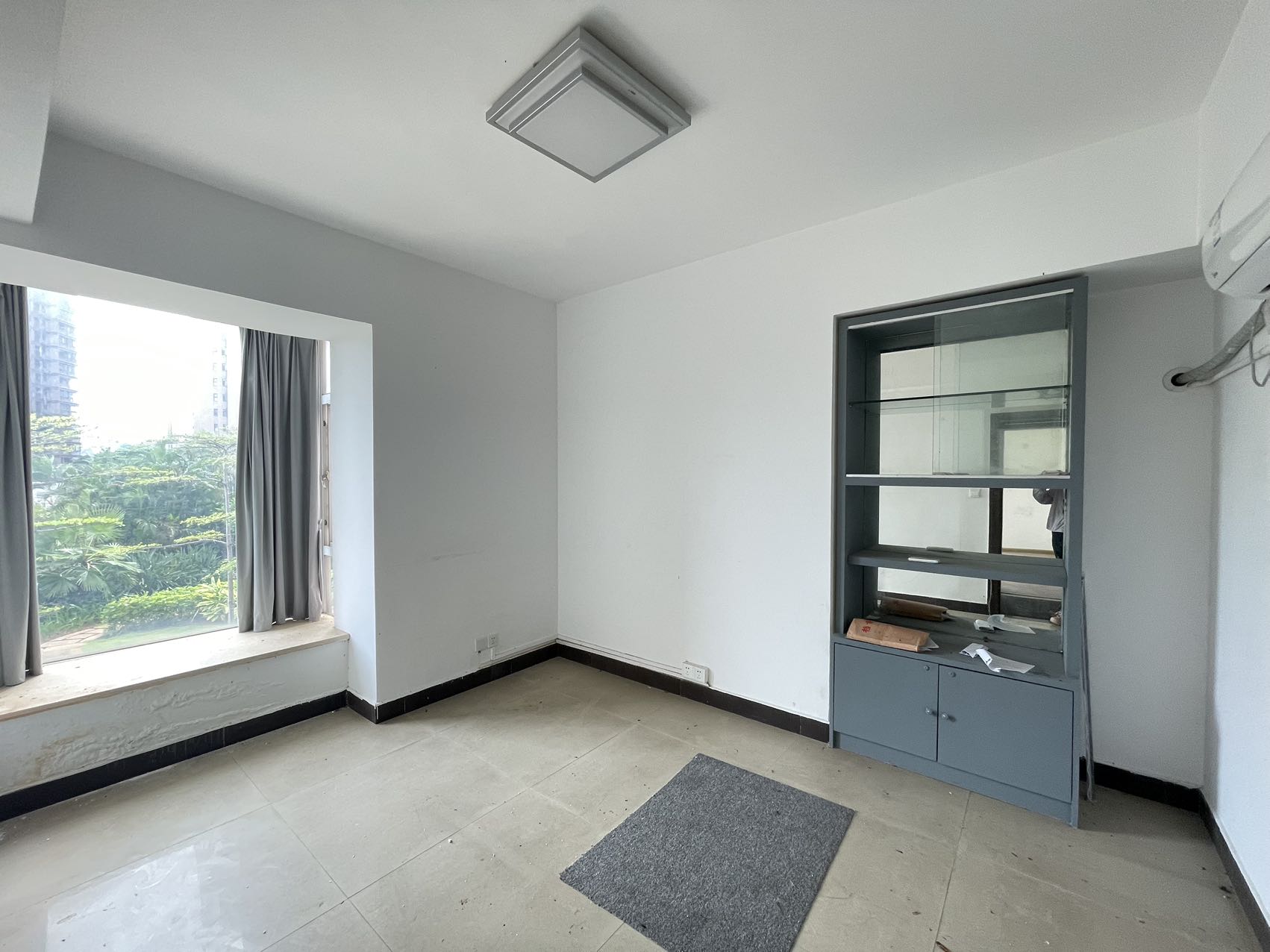 半山花园 5室2厅2卫 10000.0元/月 半山花园 5室2厅2卫 10000.0元/月室内图