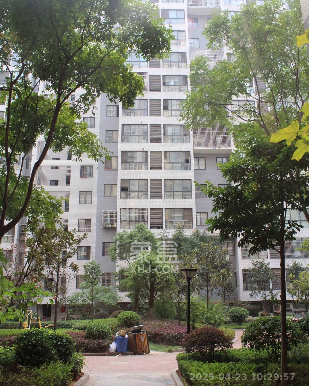 满庭芳小区 2室2厅1卫 1700.0元/月 满庭芳小区 2室2厅1卫 1700.0元/月室内图