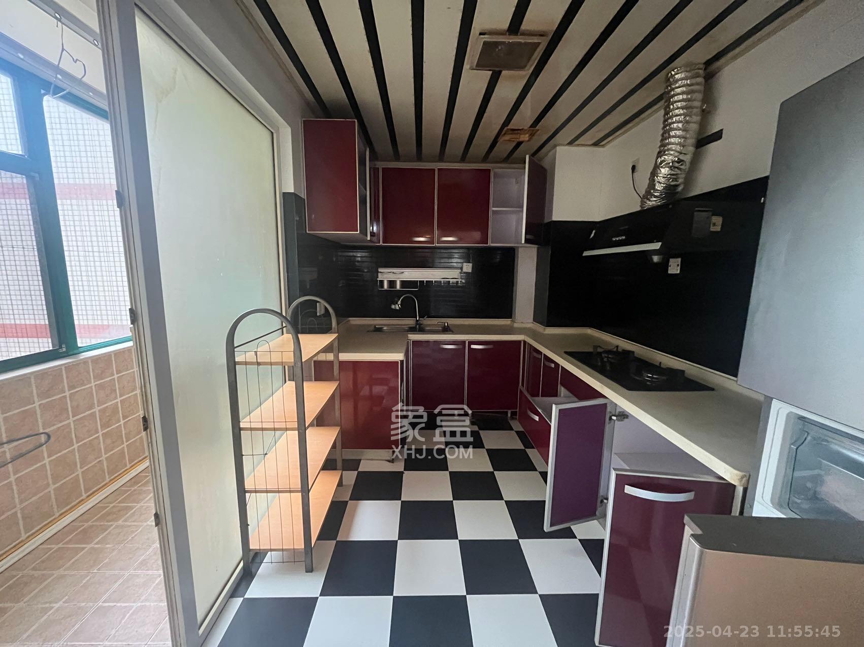 明城公寓 4室2厅2卫 2800.0元/月 明城公寓 4室2厅2卫 2800.0元/月室内图