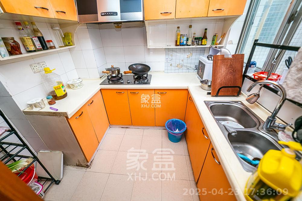 华银园  2室2厅1卫   2200.00元/月室内图