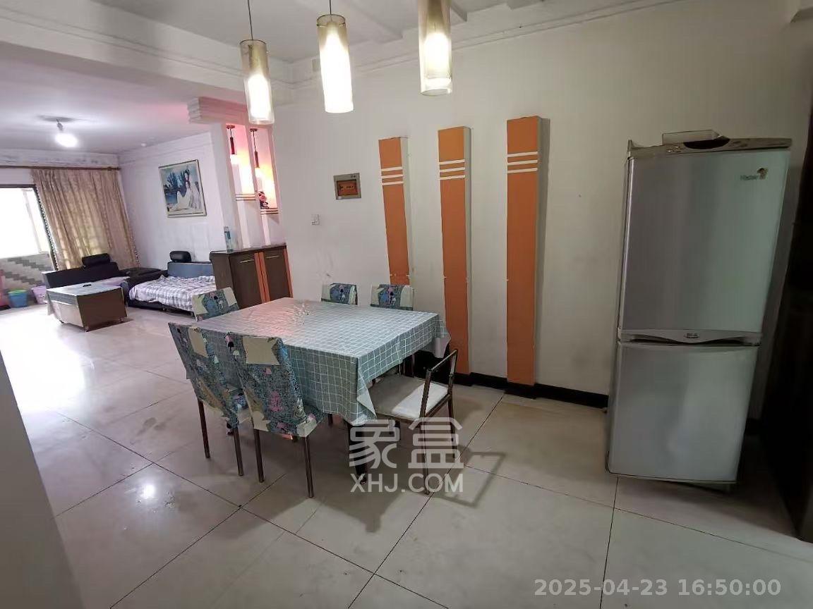 恩瑞麓山名园(龙王港小区) 3室2厅1卫 2100.0元/月 恩瑞麓山名园(龙王港小区) 3室2厅1卫 2100.0元/月室内图