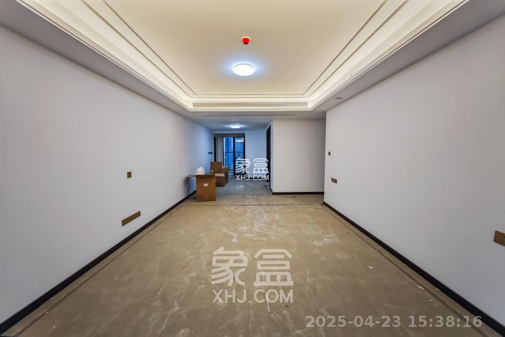 绿地长沙城际空间站(柏仕佳苑) 4室2厅2卫 3500.0元/月 绿地长沙城际空间站(柏仕佳苑) 4室2厅2卫 3500.0元/月室内图