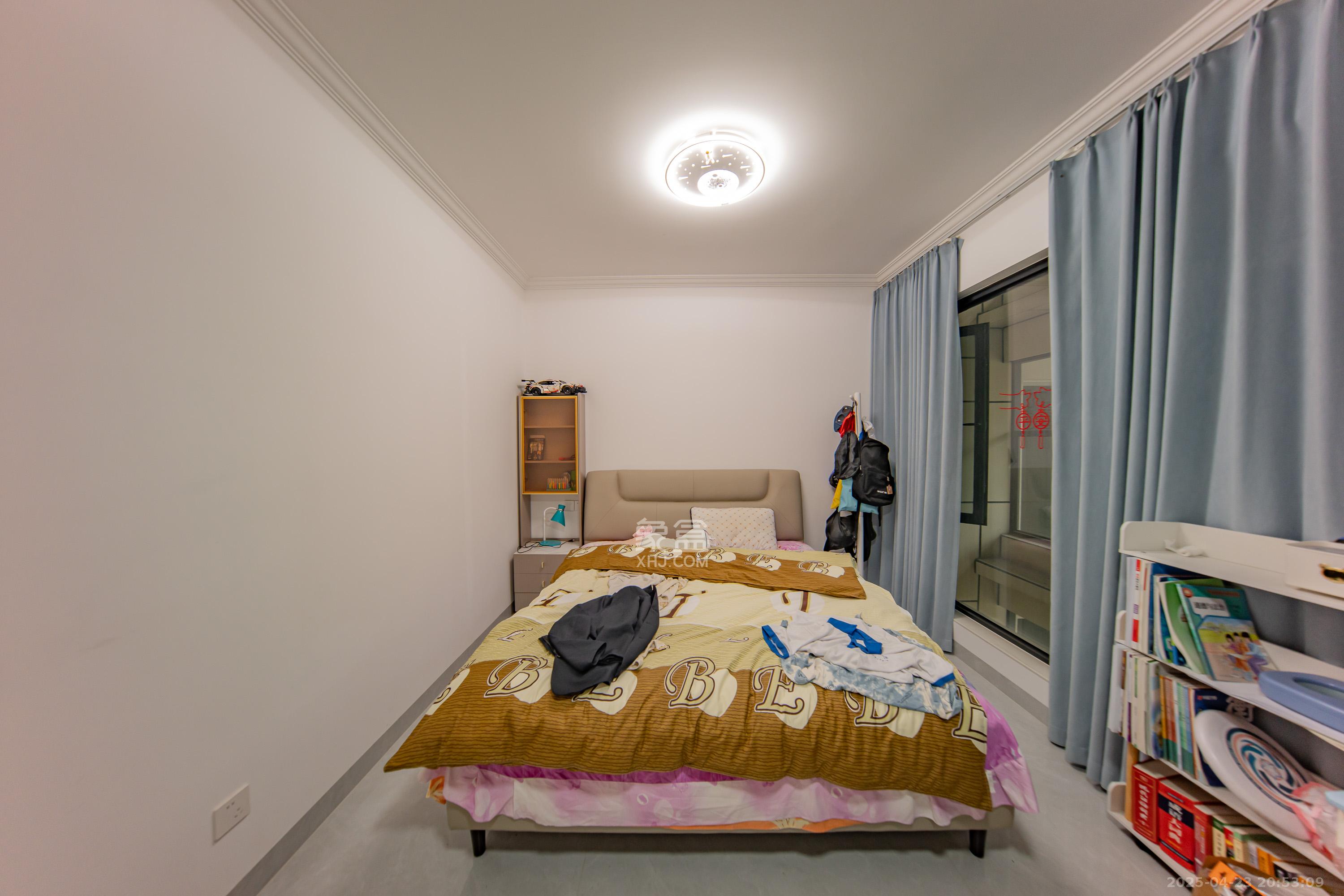 建投象山国际  4室2厅3卫    169.8万 建投象山国际  4室2厅3卫    169.8万卧室