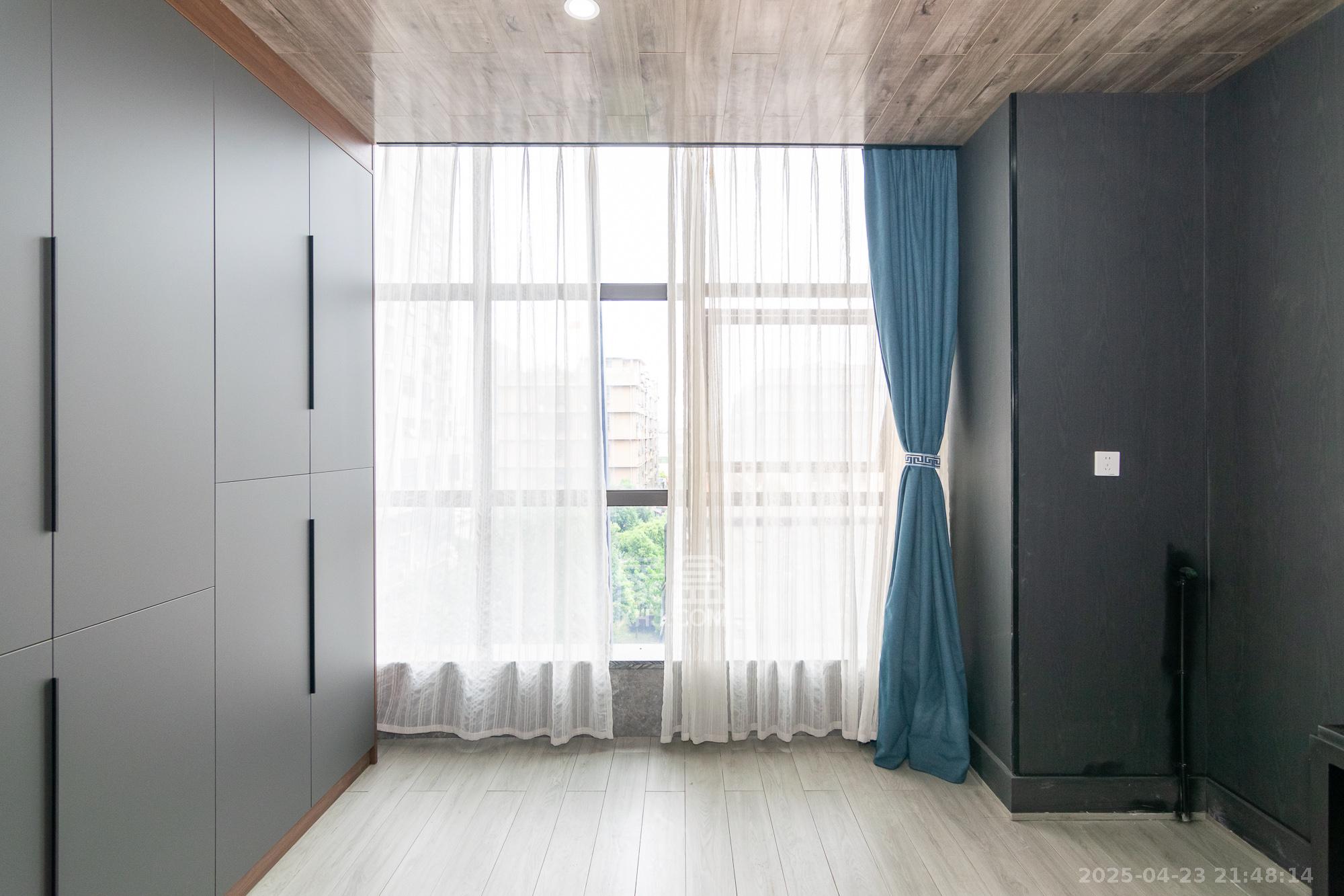 西湖星城公馆  1室0厅1卫    25.0万 西湖星城公馆  1室0厅1卫    25.0万阳台