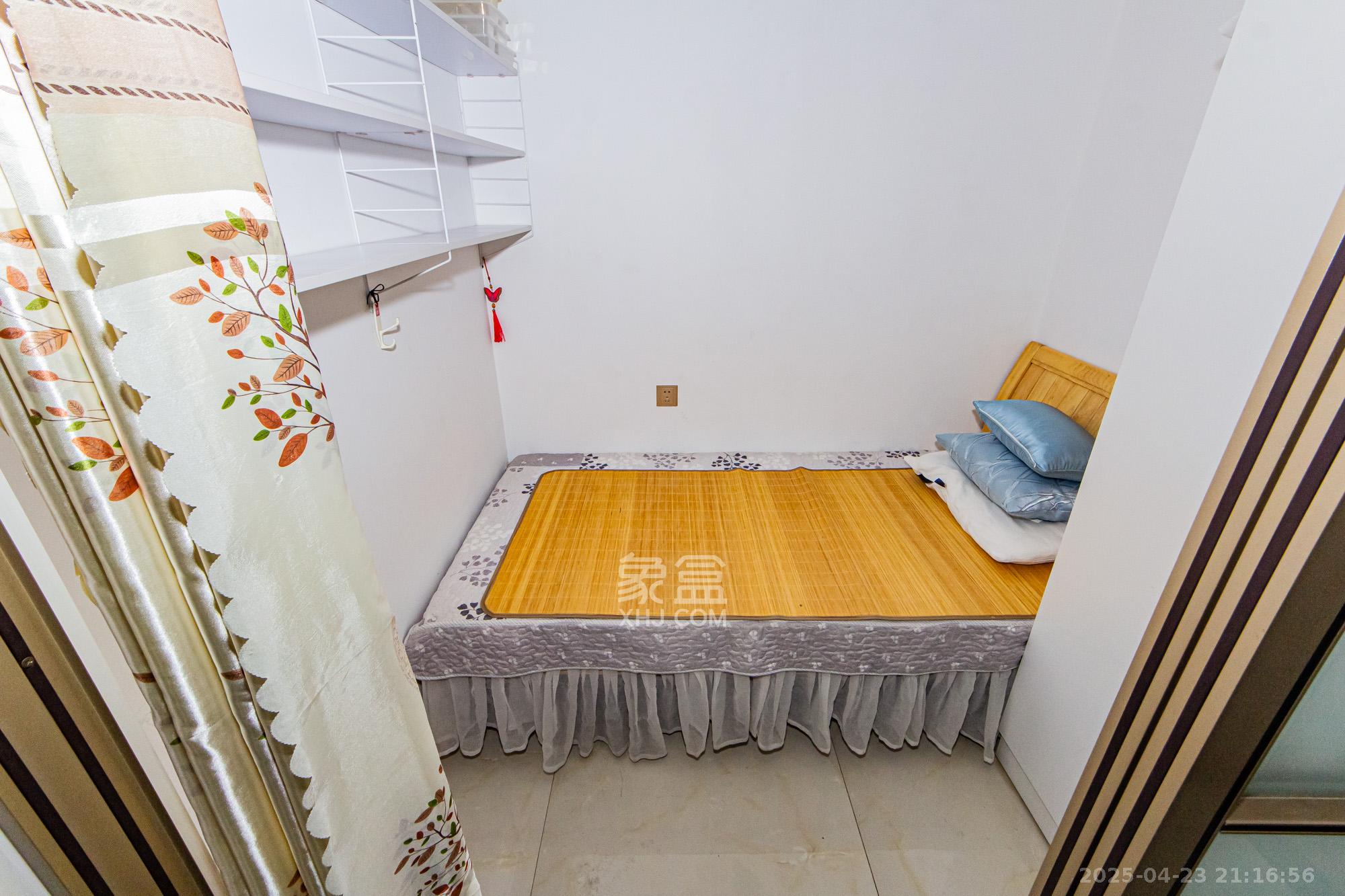 北辰三角洲E5区  2室2厅2卫    120.0万 北辰三角洲E5区  2室2厅2卫    120.0万卧室