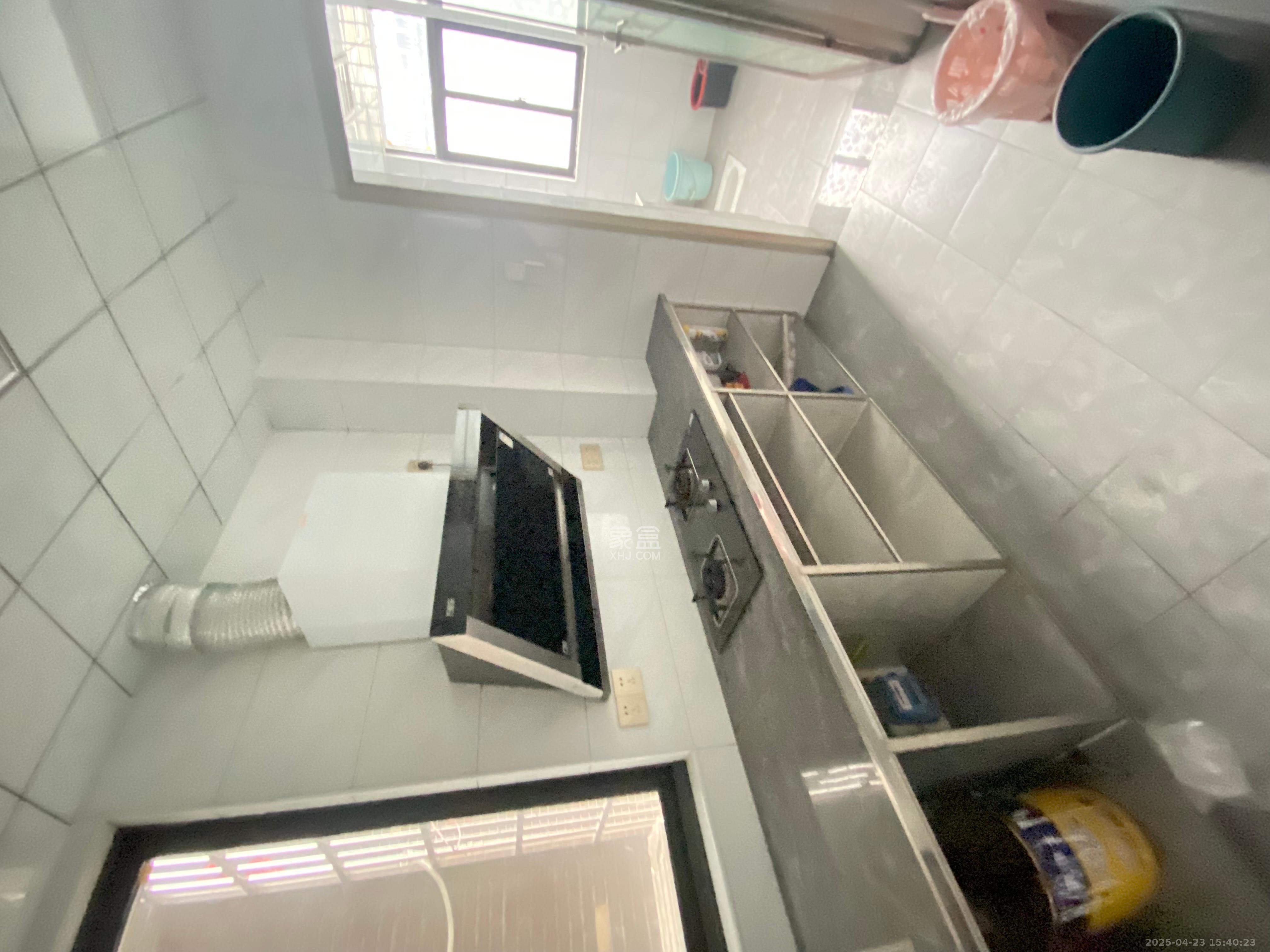 学府雅苑 3室2厅2卫 1150.0元/月 学府雅苑 3室2厅2卫 1150.0元/月室内图