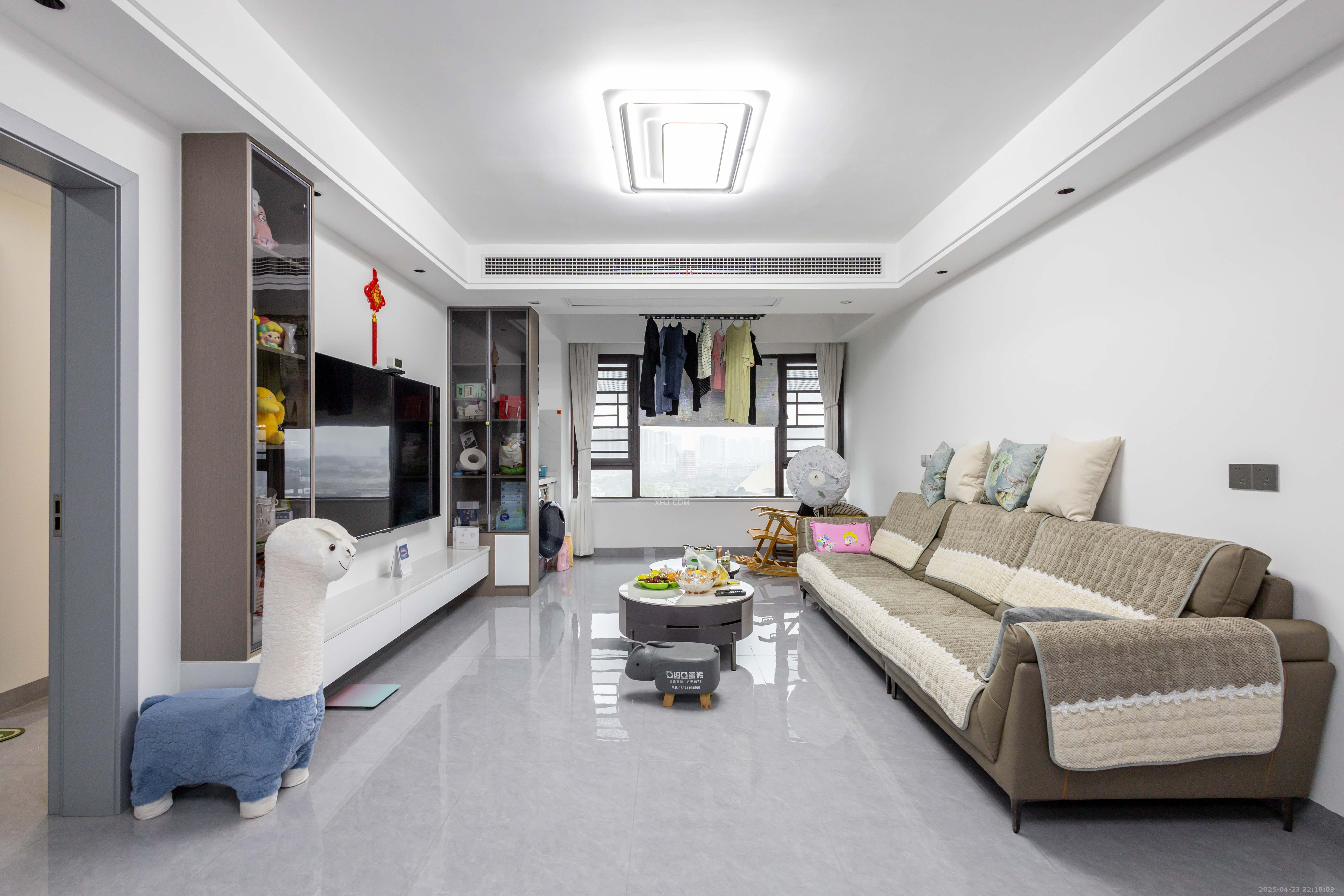 新城恒伟汇隽风华 3室1厅2卫 88.0万 新城恒伟汇隽风华 3室1厅2卫 88.0万客厅