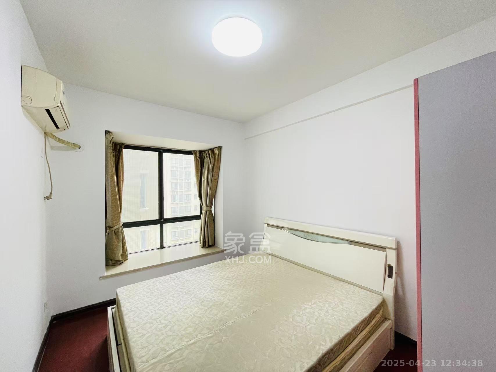 长沙紫金苑  3室1厅1卫    4300.0元/月 长沙紫金苑  3室1厅1卫    4300.0元/月室内图