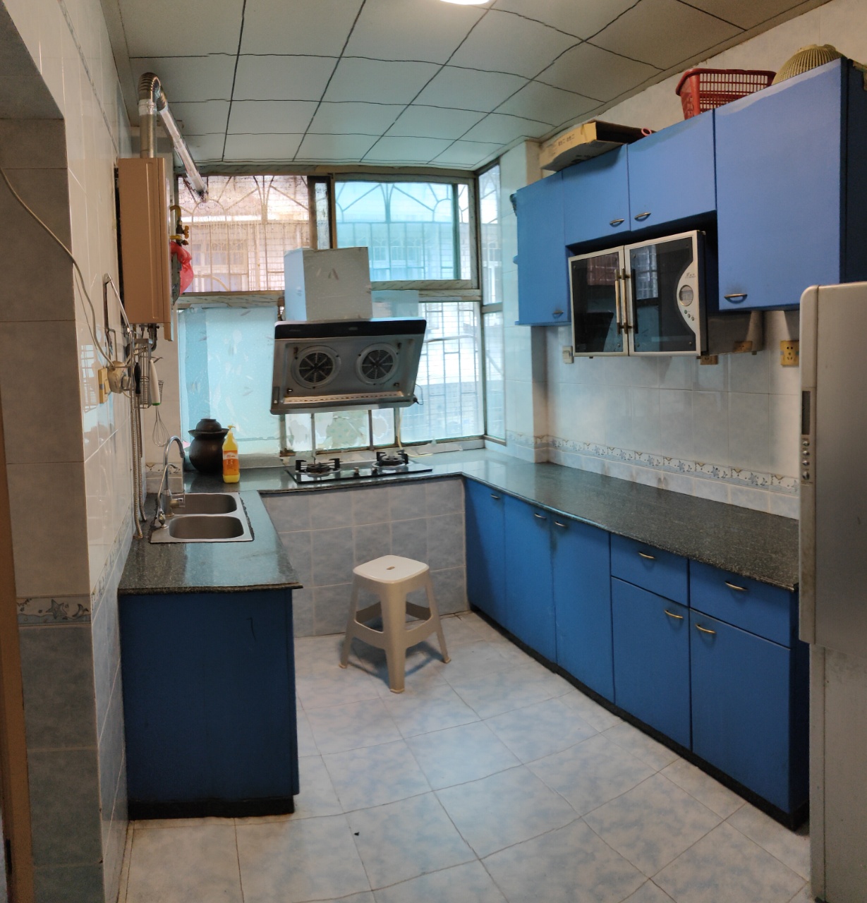 育财农贸市场(民营市场) 4室1厅1卫 29.8万 育财农贸市场(民营市场) 4室1厅1卫 29.8万客厅