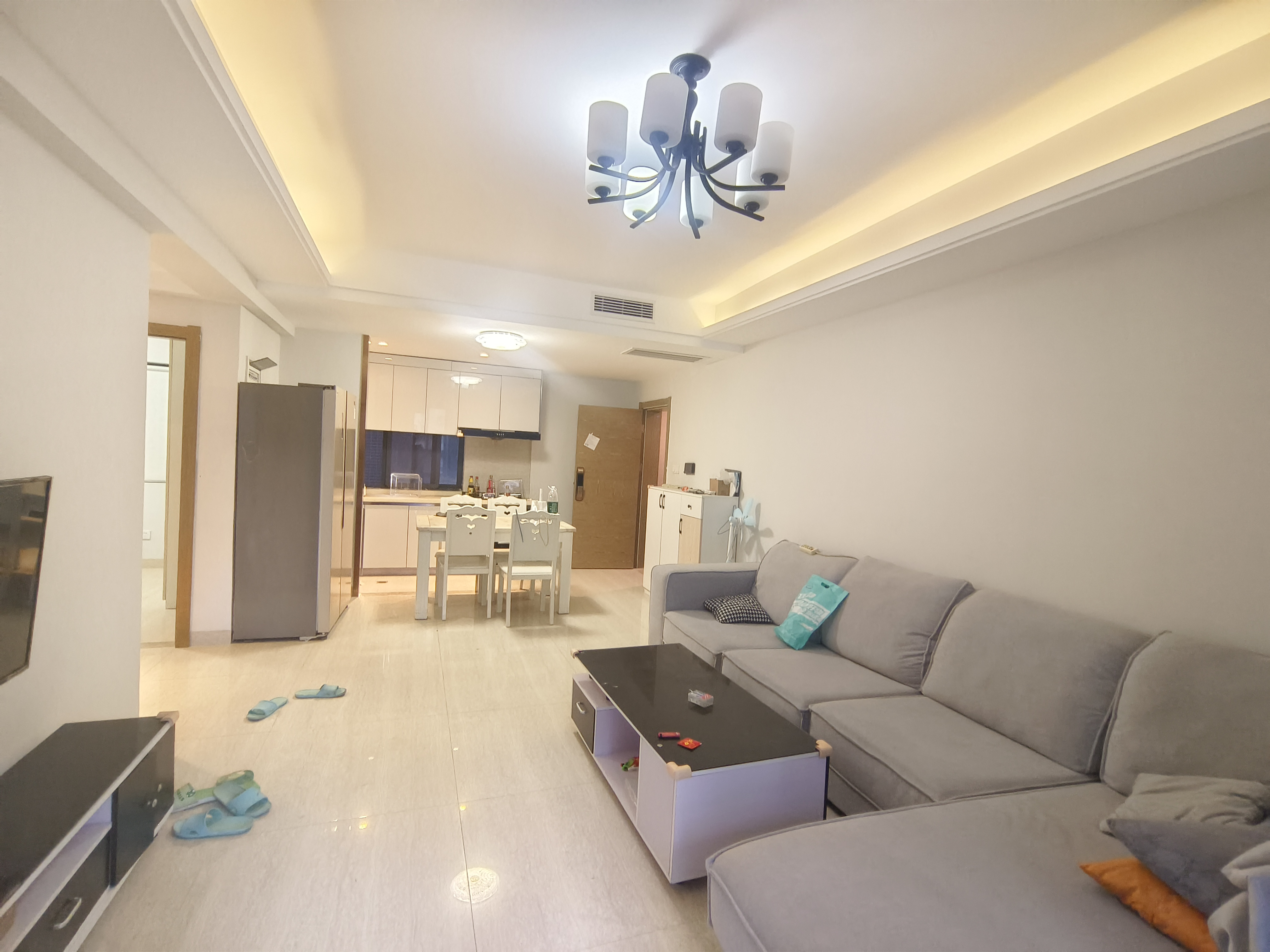 宇建国贸城 2室2厅1卫 3300.0元/月 宇建国贸城 2室2厅1卫 3300.0元/月室内图