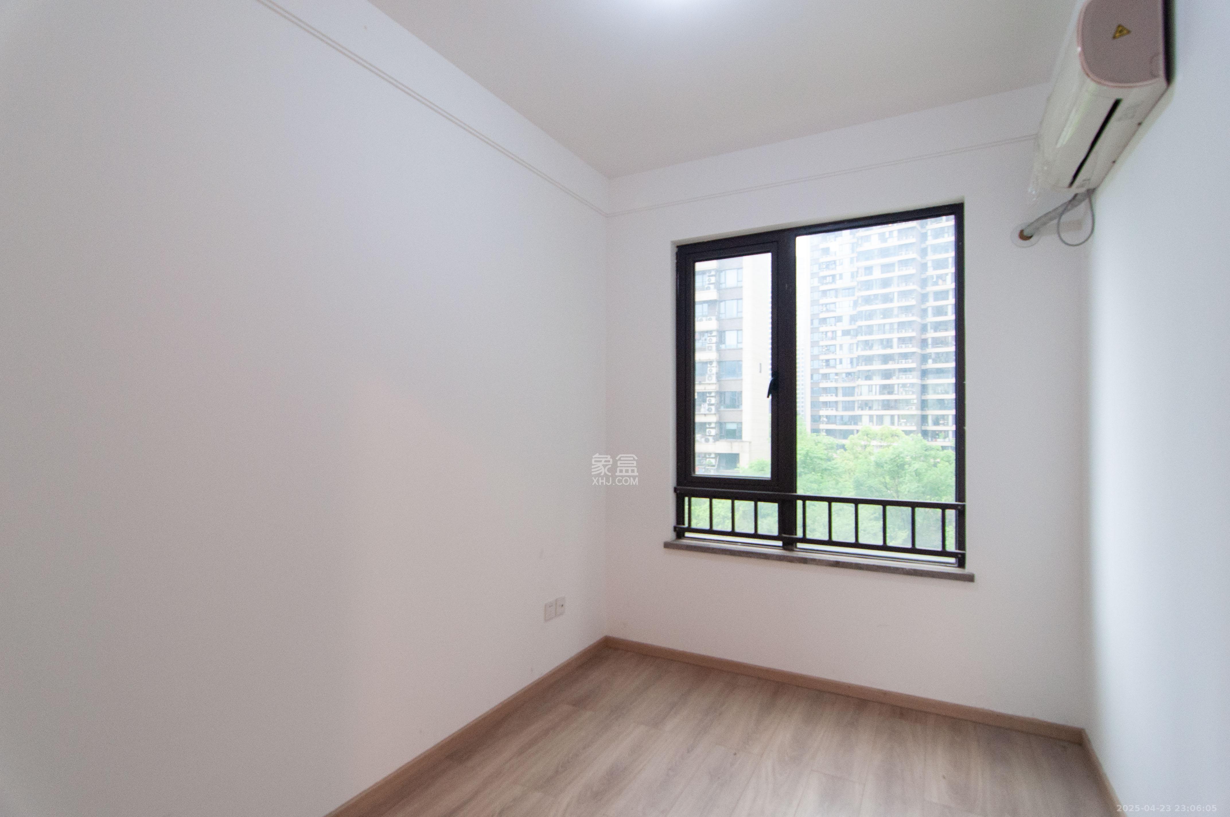 梅溪湖玺悦(新城金茂梦想玺悦) 4室2厅2卫 188.0万 梅溪湖玺悦(新城金茂梦想玺悦) 4室2厅2卫 188.0万其他