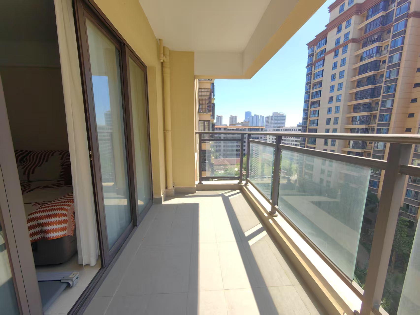 金鹿花园三期  3室2厅2卫    296.0万 金鹿花园三期  3室2厅2卫    296.0万室内图