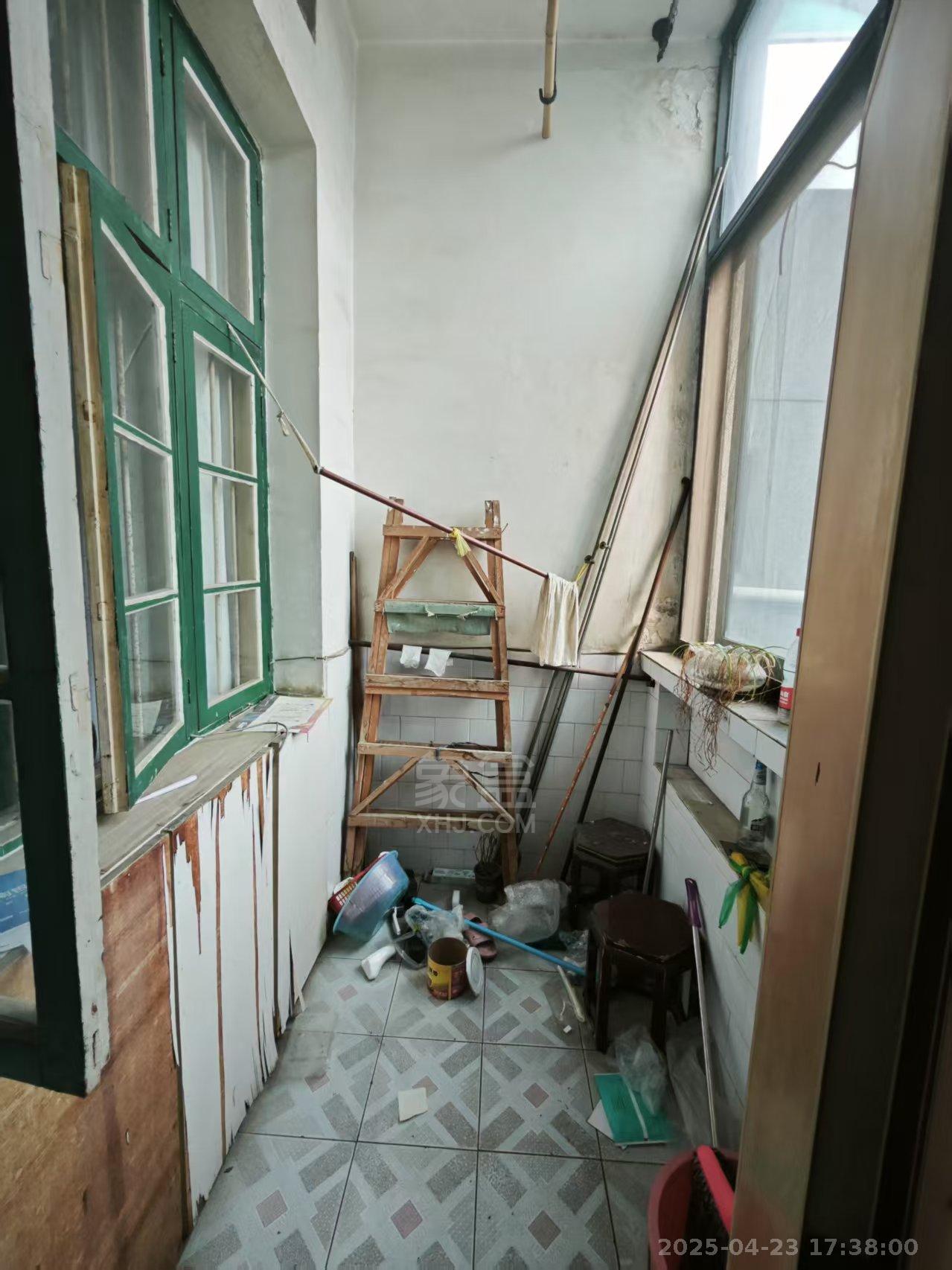 曹家巷一村 2室2厅1卫 800.0元/月 曹家巷一村 2室2厅1卫 800.0元/月室内图