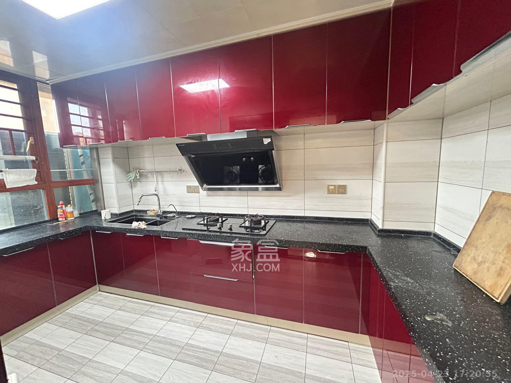 怡海星城 3室2厅2卫 2880.0元/月 怡海星城 3室2厅2卫 2880.0元/月室内图