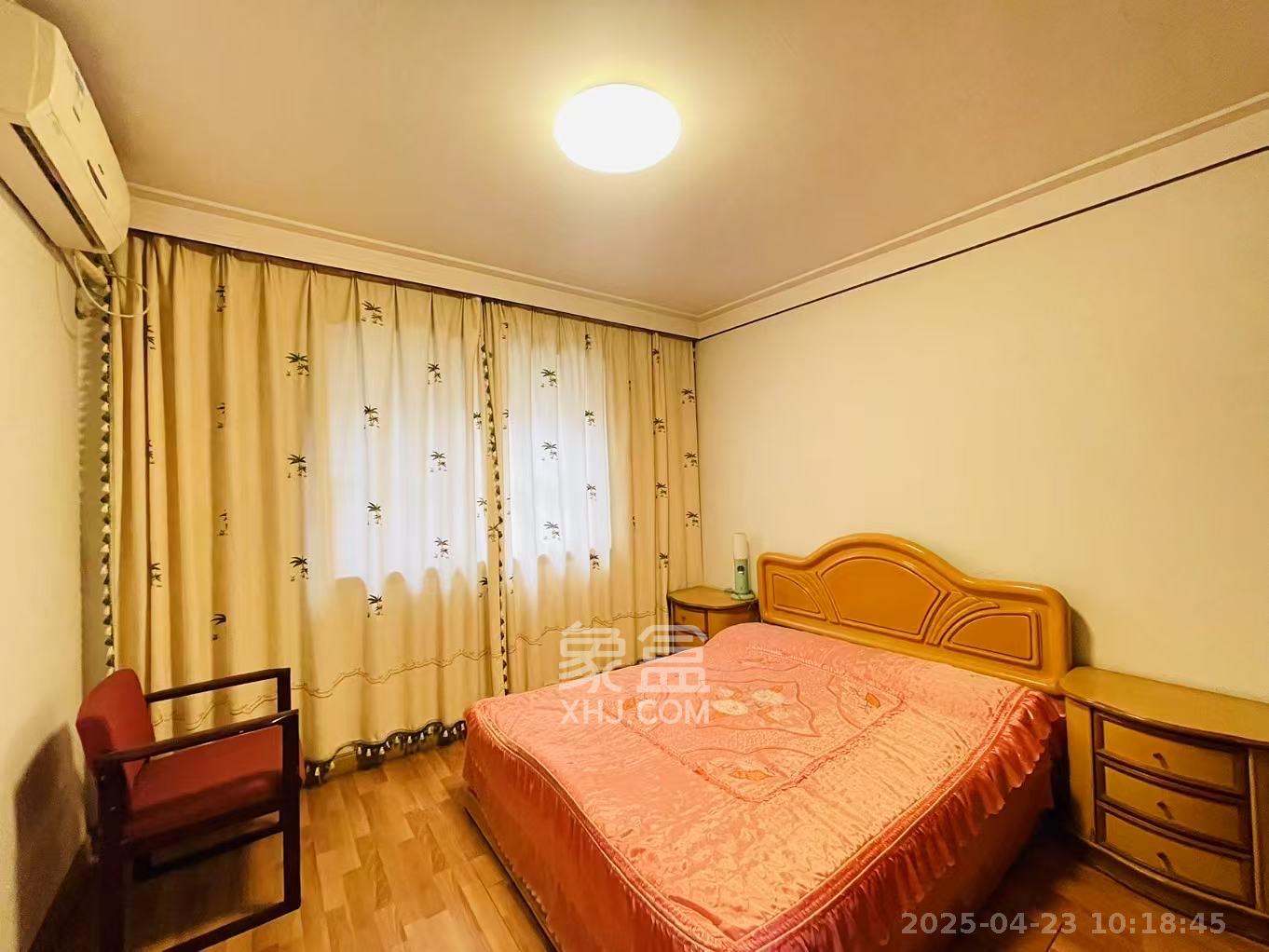 汇城花园 4室2厅2卫 5800.0元/月 汇城花园 4室2厅2卫 5800.0元/月室内图