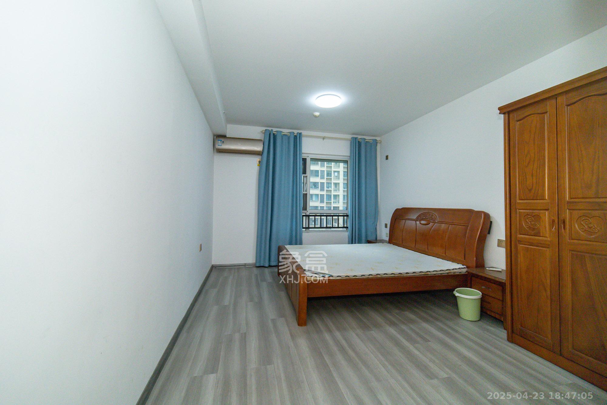 金科时代中心 4室2厅2卫 110.0万 金科时代中心 4室2厅2卫 110.0万卧室