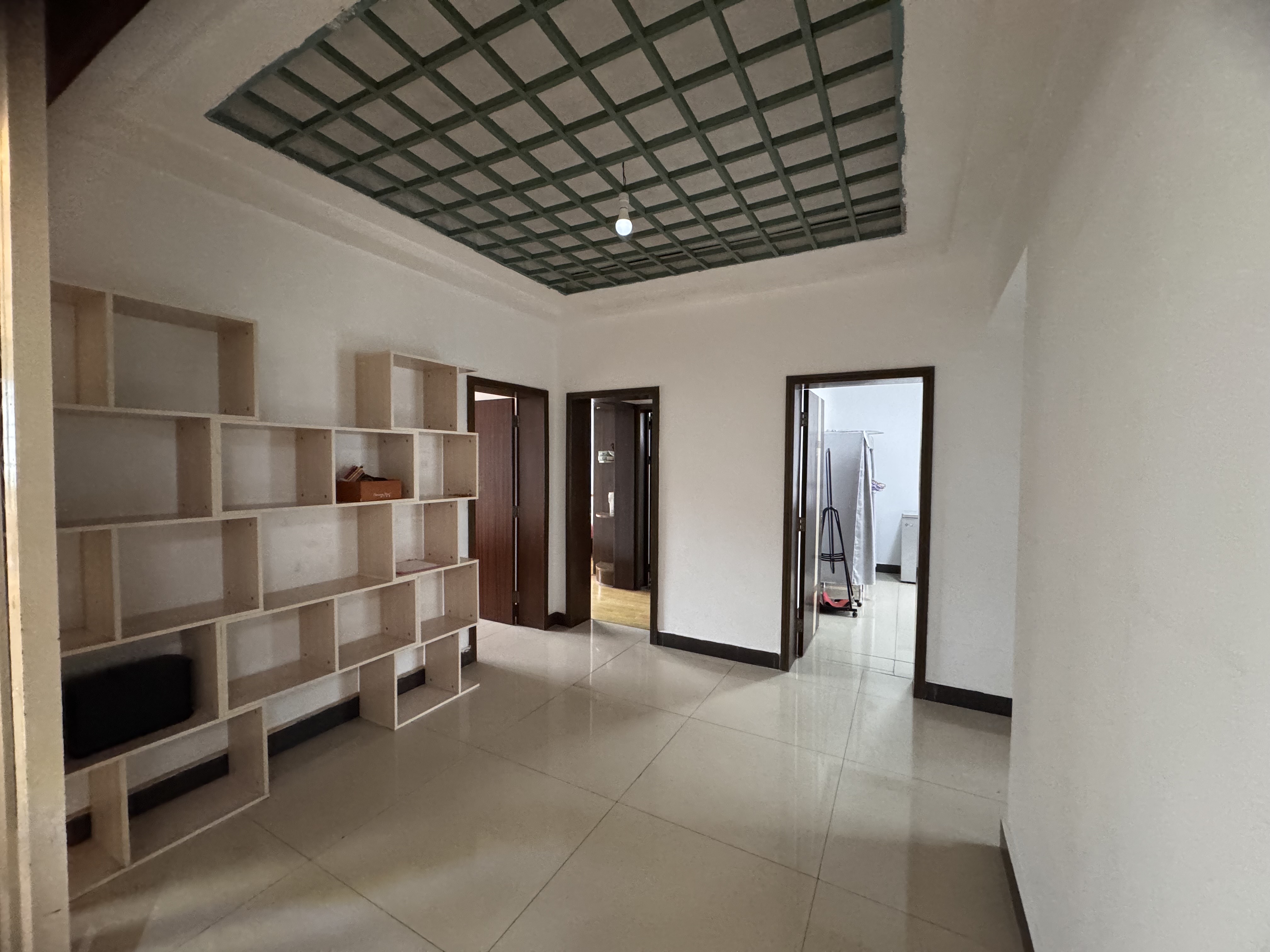 德皇小区  1室0厅0卫    2200.0元/月 德皇小区  1室0厅0卫    2200.0元/月室内图