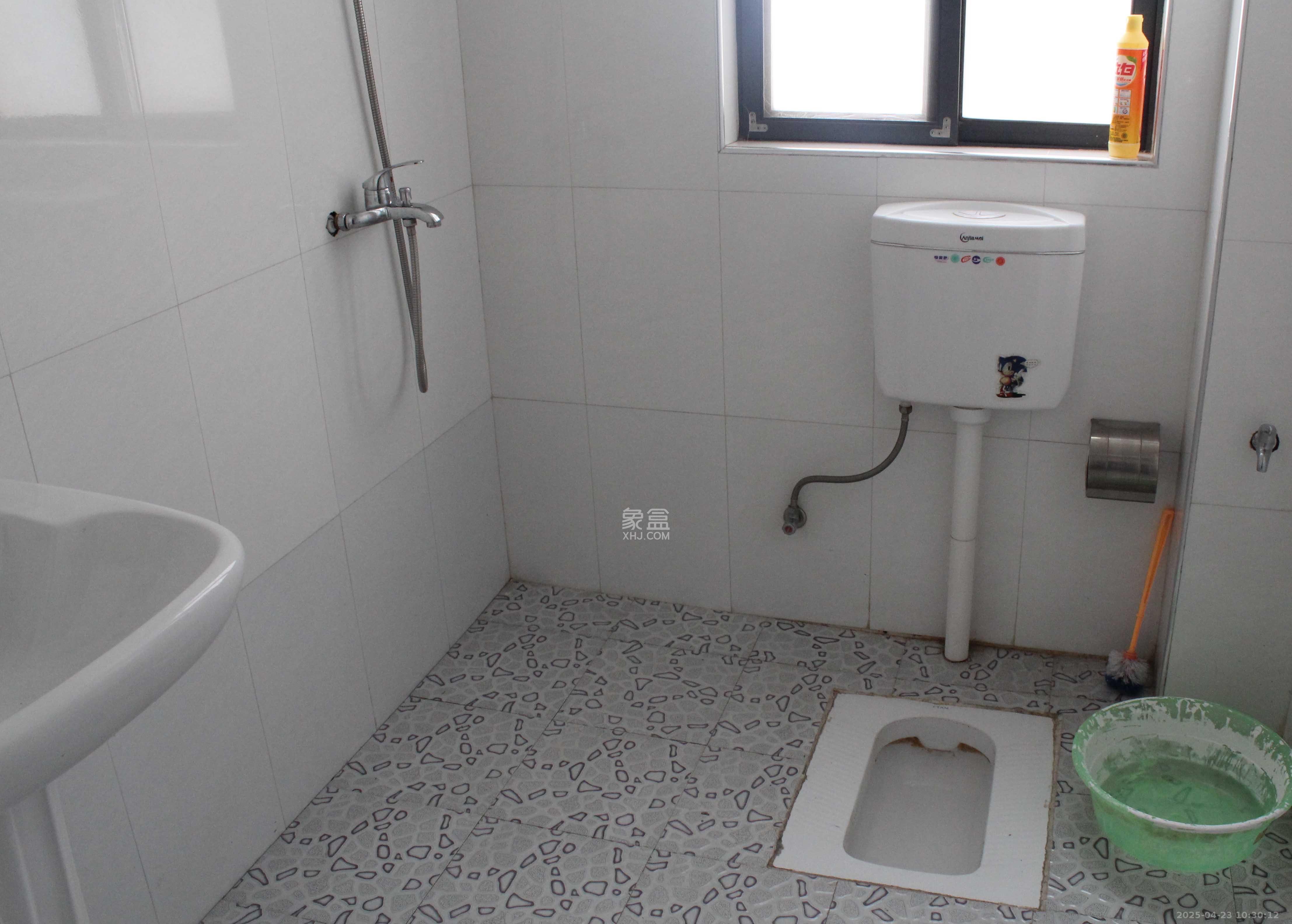 满庭芳小区  2室2厅1卫    1700.0元/月室内图