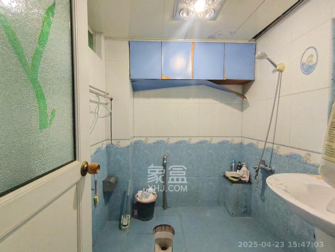 马王堆陶瓷建材新城  2室2厅2卫   1800.00元/月室内图