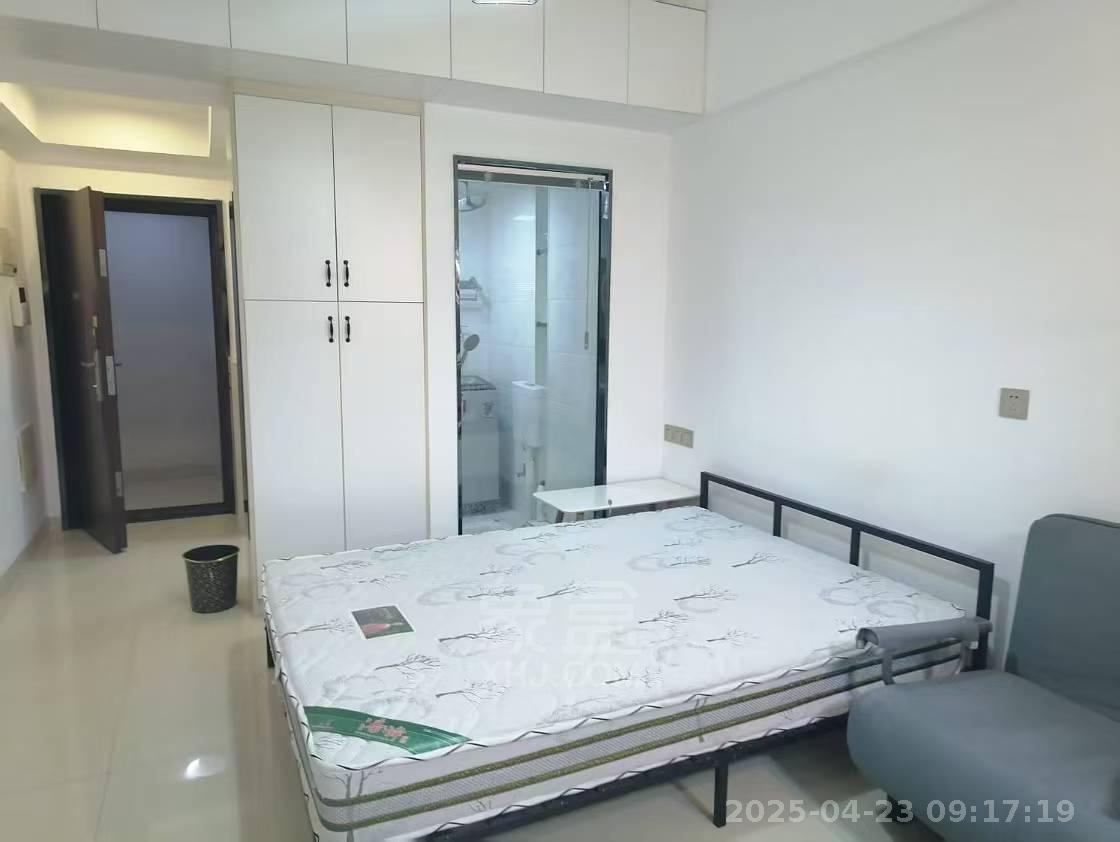 中建御山和苑 1室1厅1卫 1100.0元/月 中建御山和苑 1室1厅1卫 1100.0元/月室内图