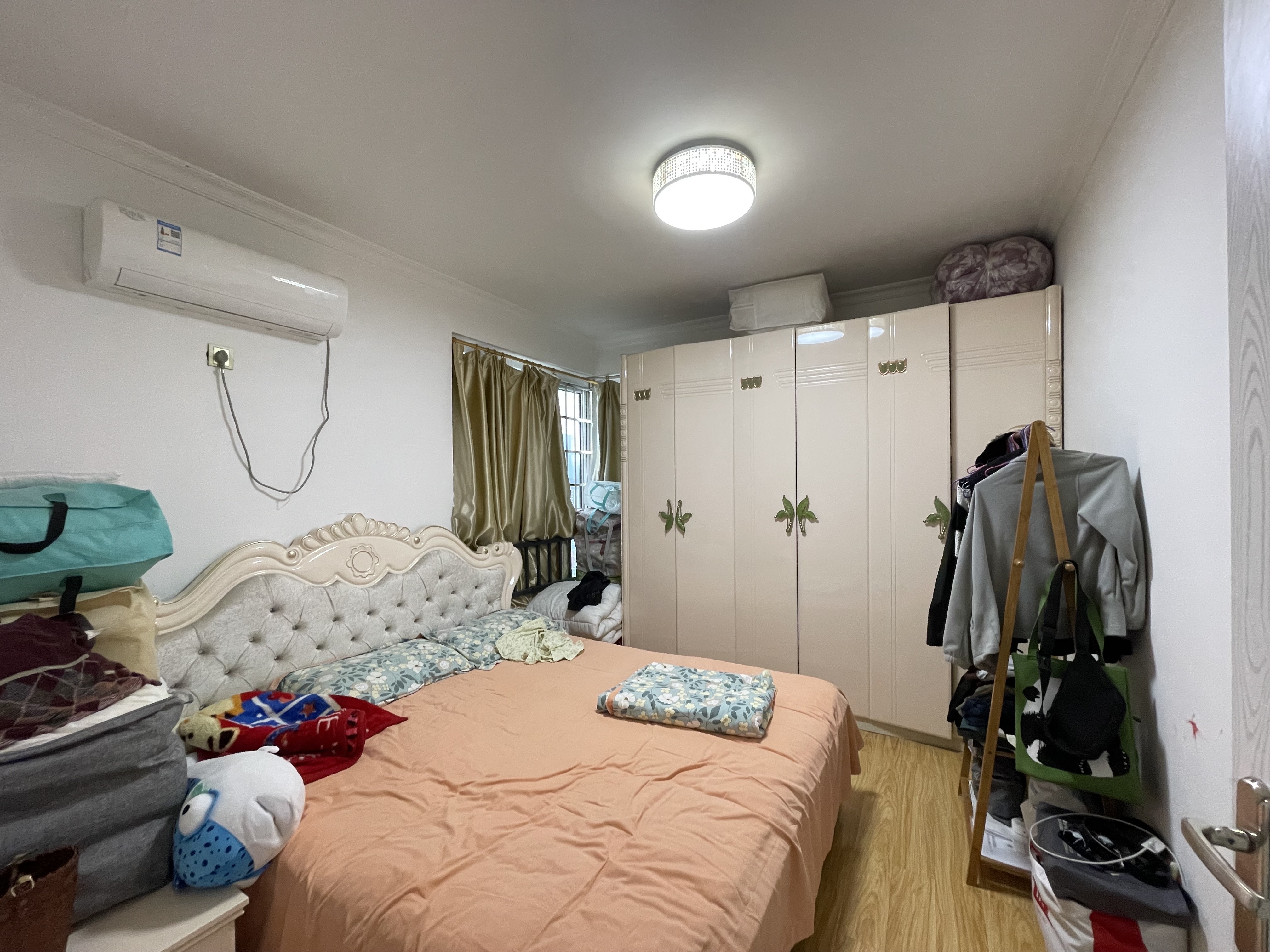 玉恒龙岸小区  2室2厅1卫    45.8万 玉恒龙岸小区  2室2厅1卫    45.8万客厅