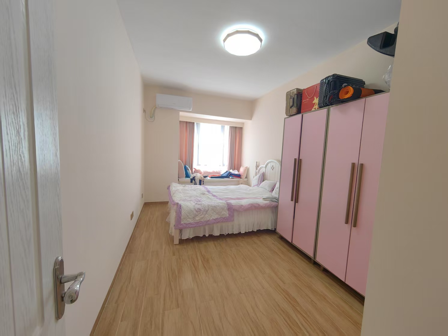 金鹿花园三期  3室2厅2卫    296.0万 金鹿花园三期  3室2厅2卫    296.0万室内图