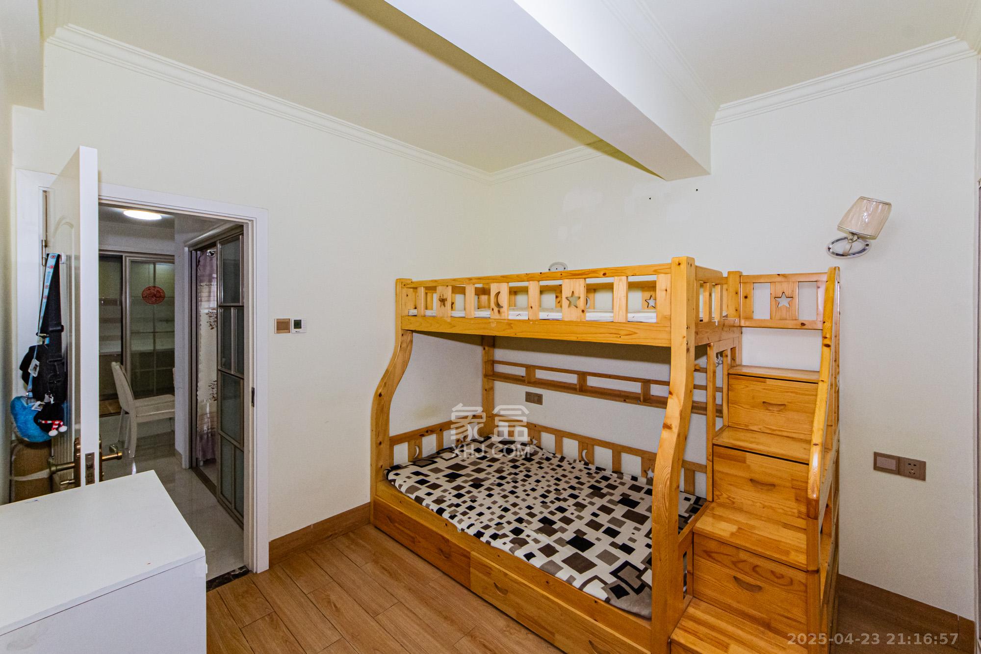 北辰三角洲E5区  2室2厅2卫    120.0万 北辰三角洲E5区  2室2厅2卫    120.0万卧室