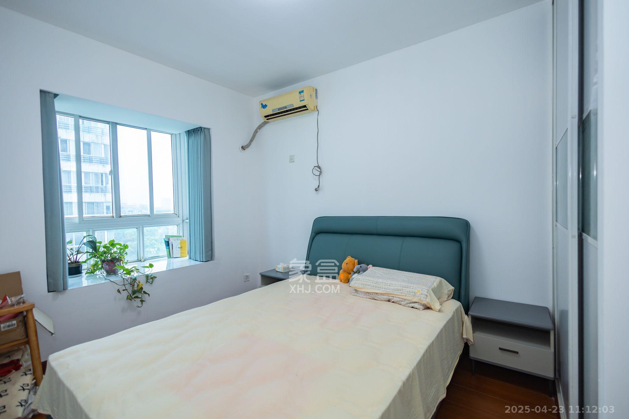 晶华美地  2室2厅1卫   1700.00元/月室内图
