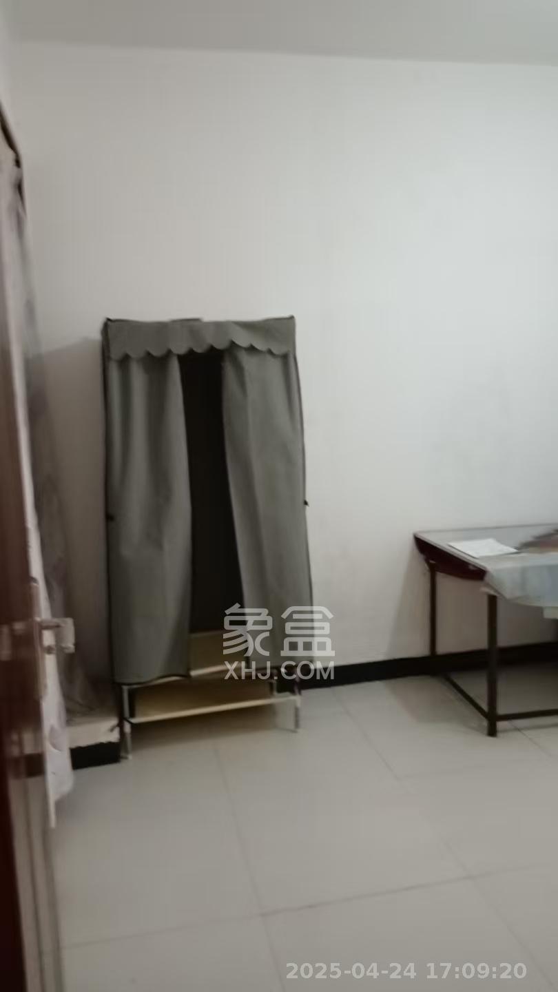 花桥钢材市场(花桥小区)  1室1厅1卫    1200.0元/月 花桥钢材市场(花桥小区)  1室1厅1卫    1200.0元/月室内图