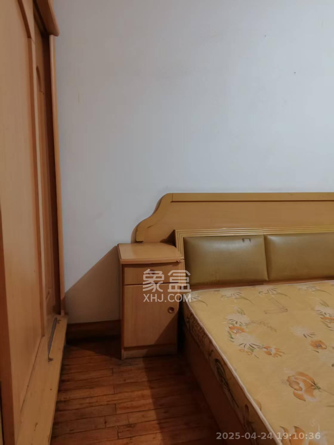 二机小区 2室1厅1卫 1600.0元/月 二机小区 2室1厅1卫 1600.0元/月室内图