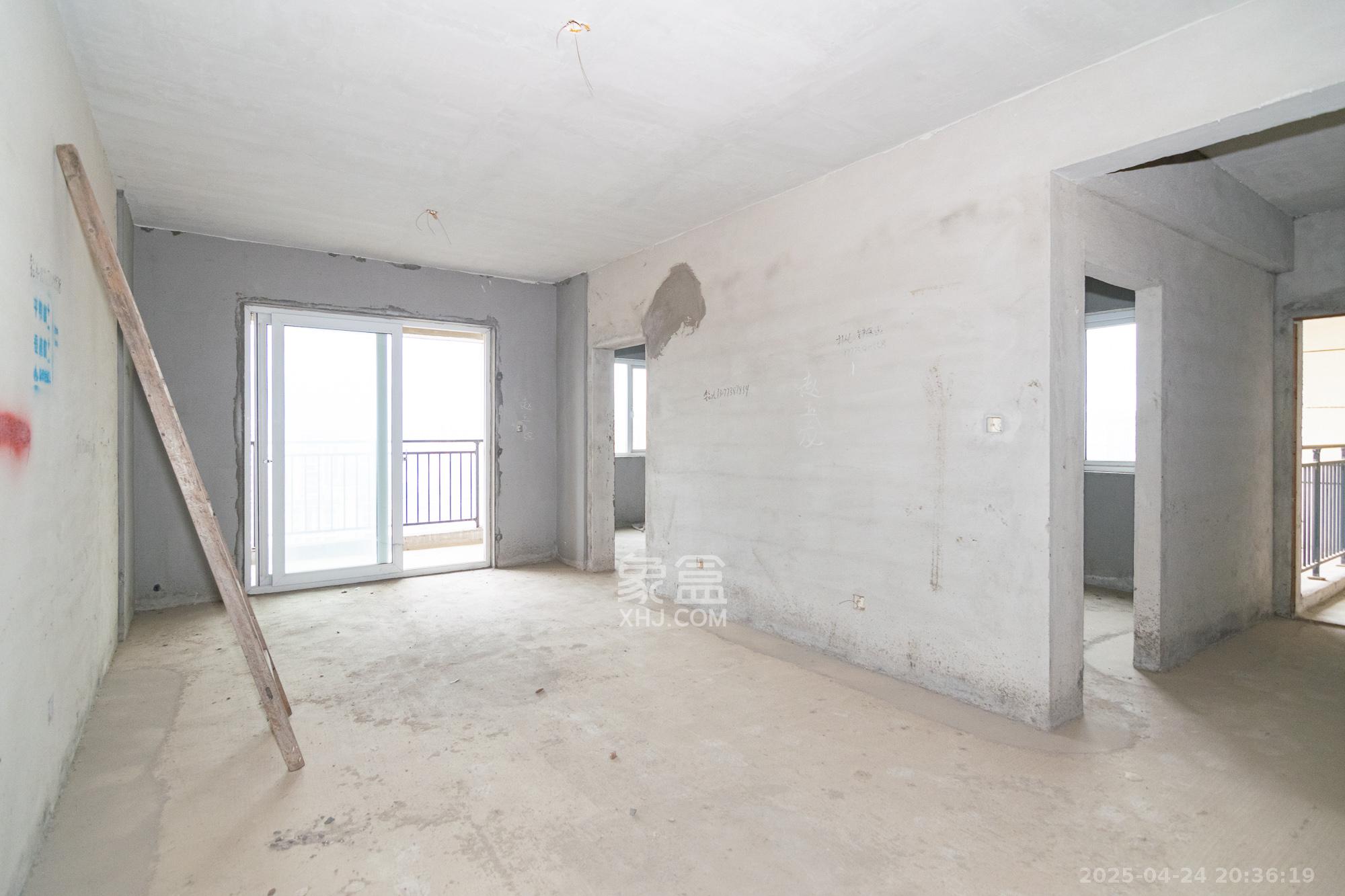 新华联梦想城 2室2厅1卫 53.8万 新华联梦想城 2室2厅1卫 53.8万客厅