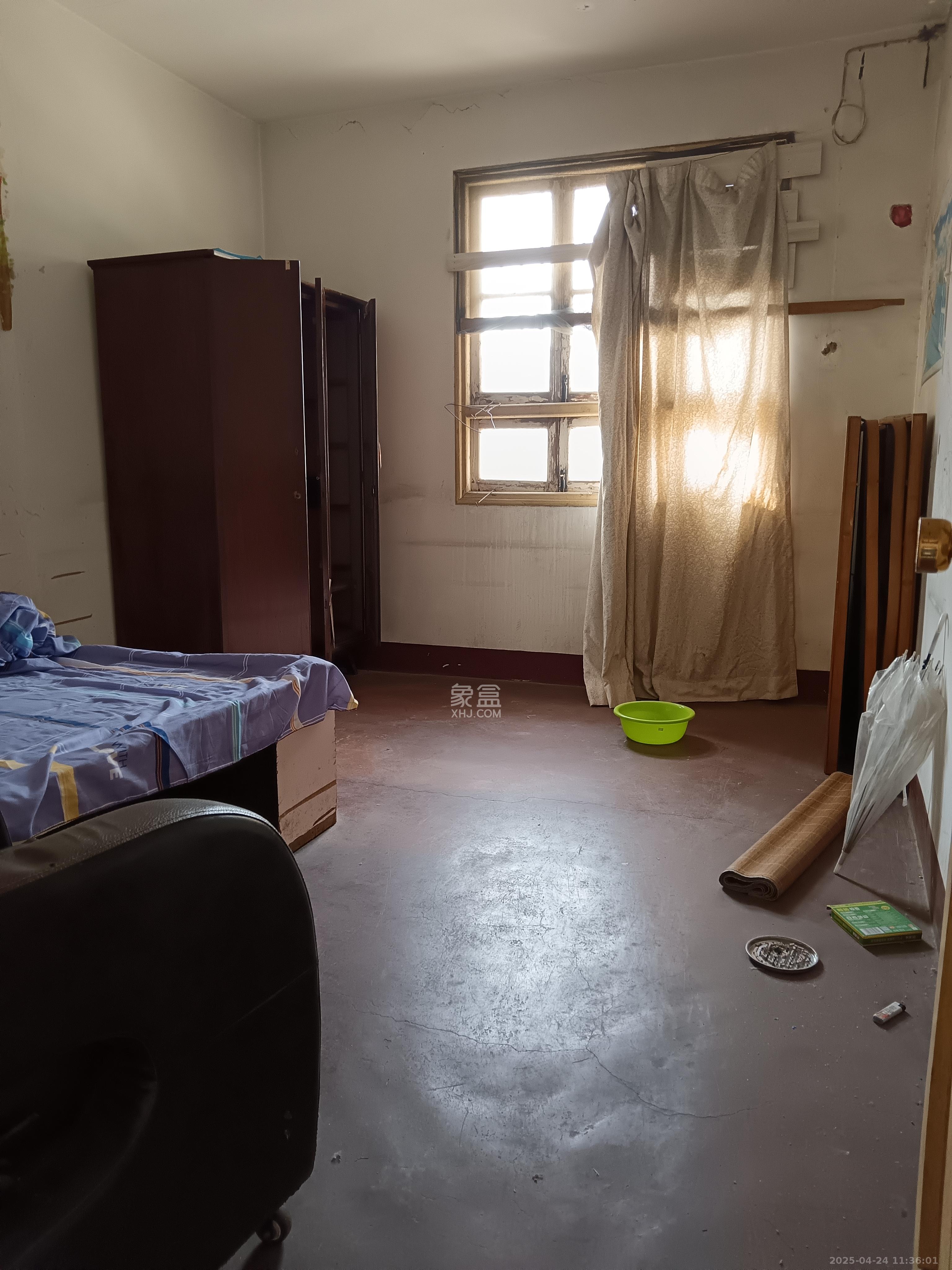 红花坡社区 2室1厅1卫 600.0元/月 红花坡社区 2室1厅1卫 600.0元/月室内图