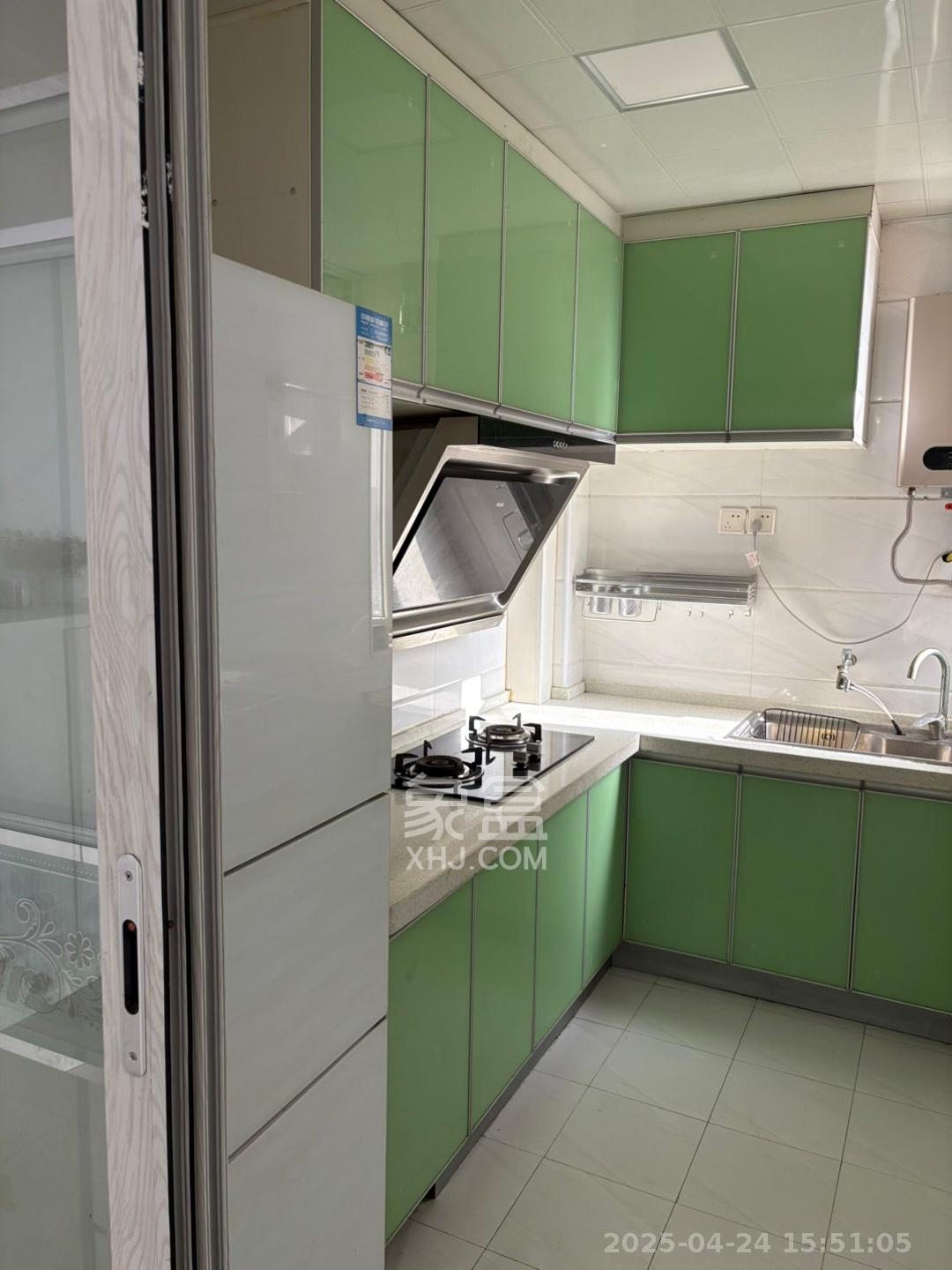 金地三千府(金地湖山樾、金地自在城) 2室2厅1卫 1400.0元/月 金地三千府(金地湖山樾、金地自在城) 2室2厅1卫 1400.0元/月室内图