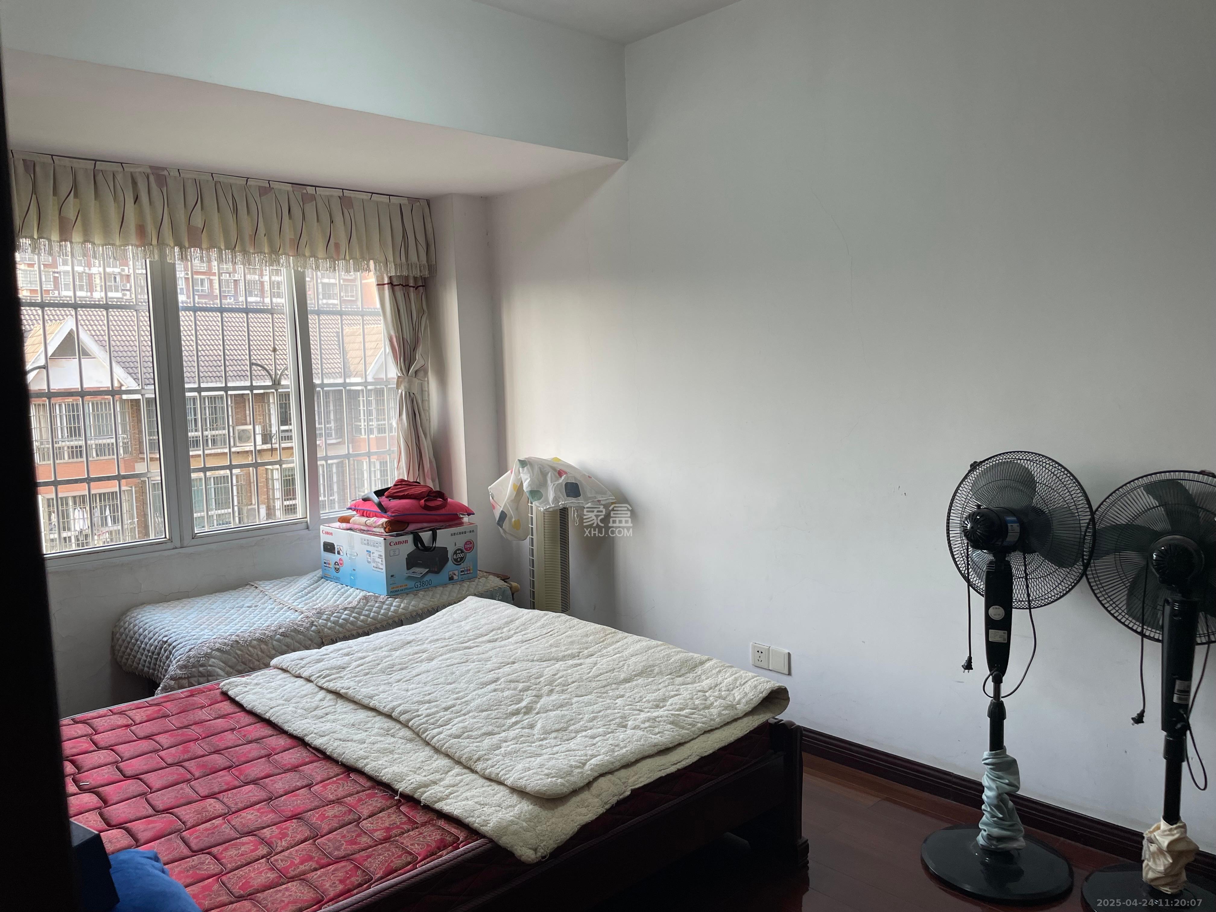 山水庭院  3室2厅2卫    2500.0元/月 山水庭院  3室2厅2卫    2500.0元/月室内图