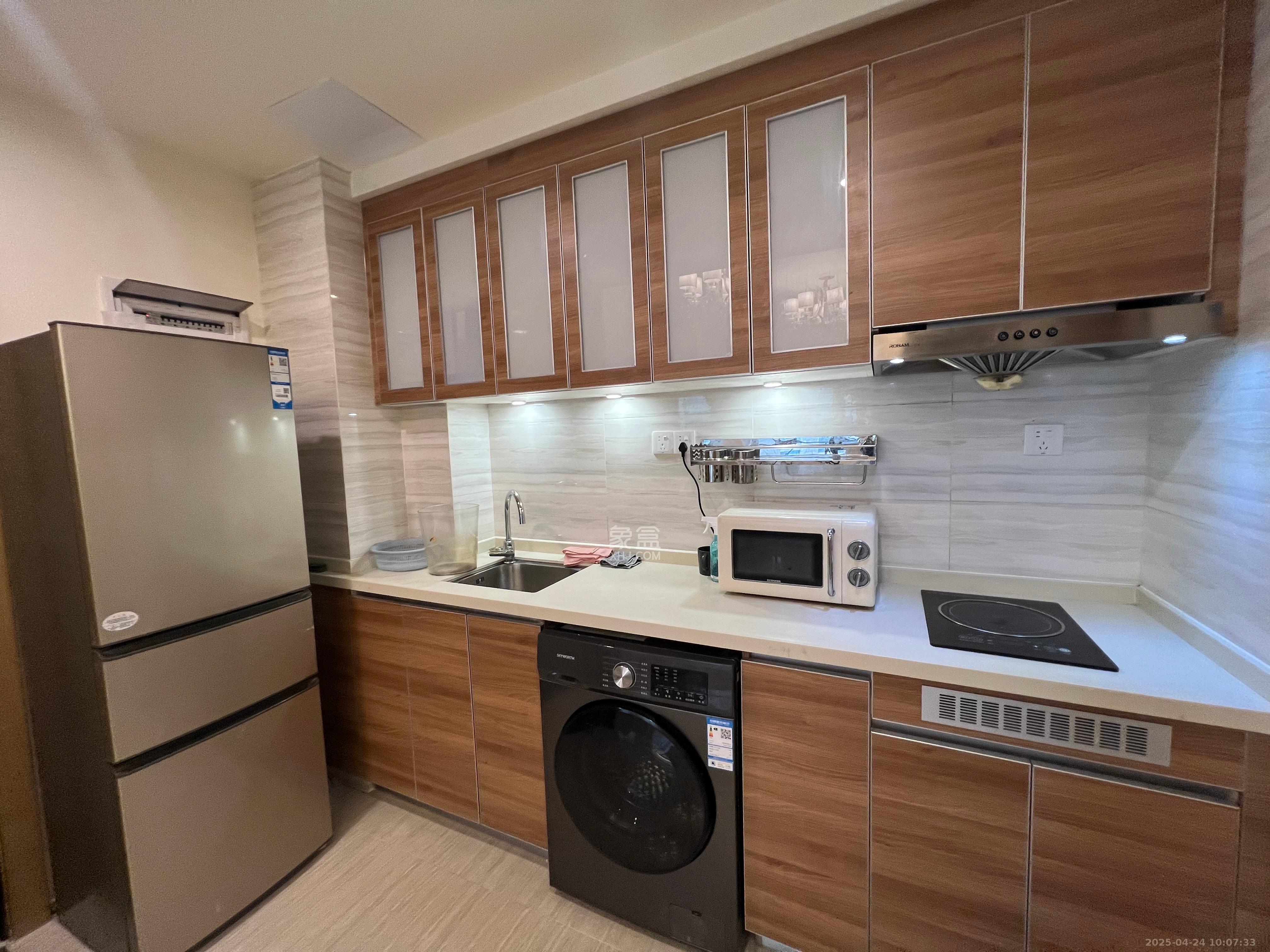 恒大清澜苑(恒大御景半岛四期) 1室1厅1卫 2200.0元/月 恒大清澜苑(恒大御景半岛四期) 1室1厅1卫 2200.0元/月室内图