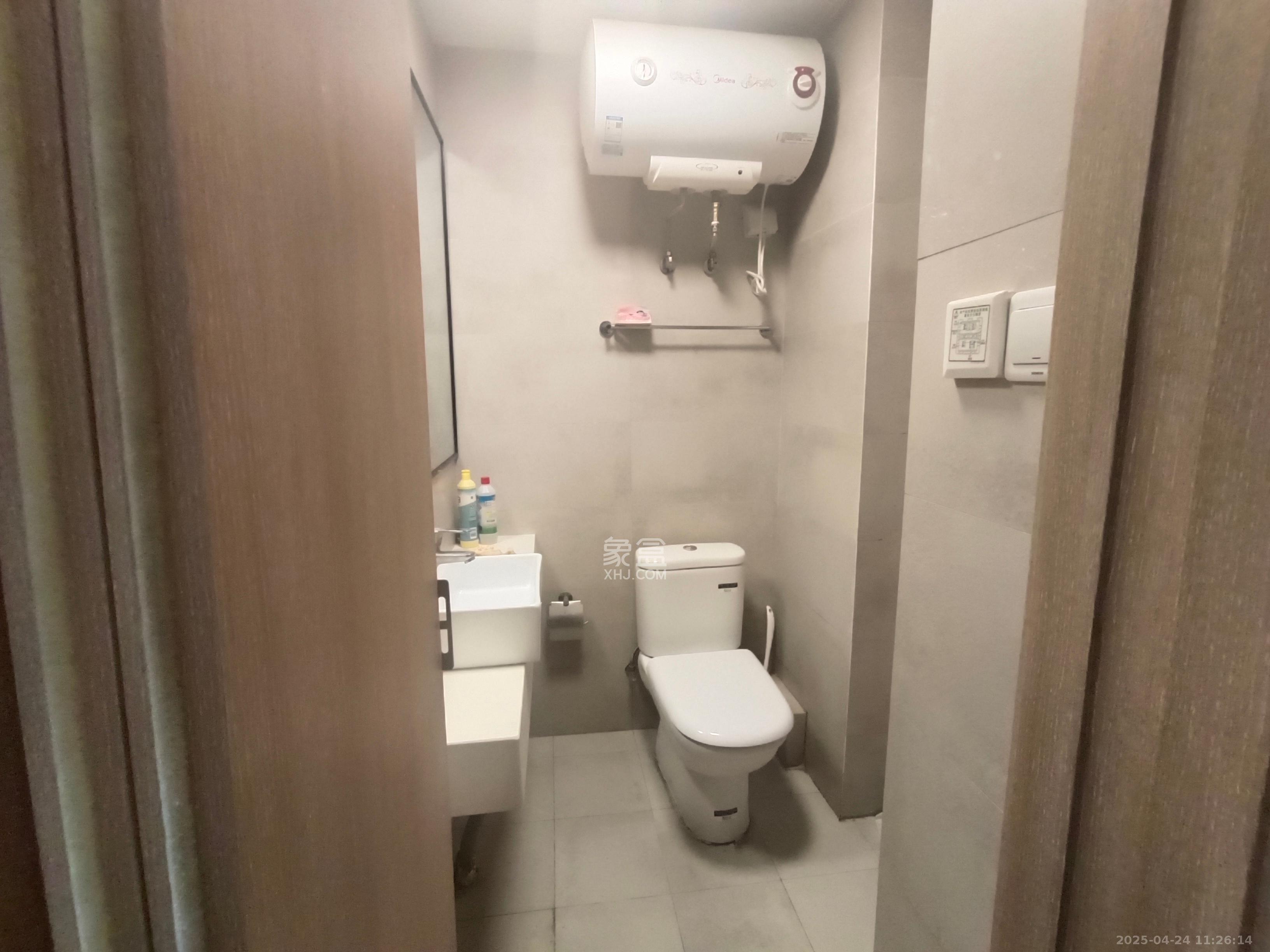 兰亭湾畔  1室1厅1卫   1000.00元/月室内图