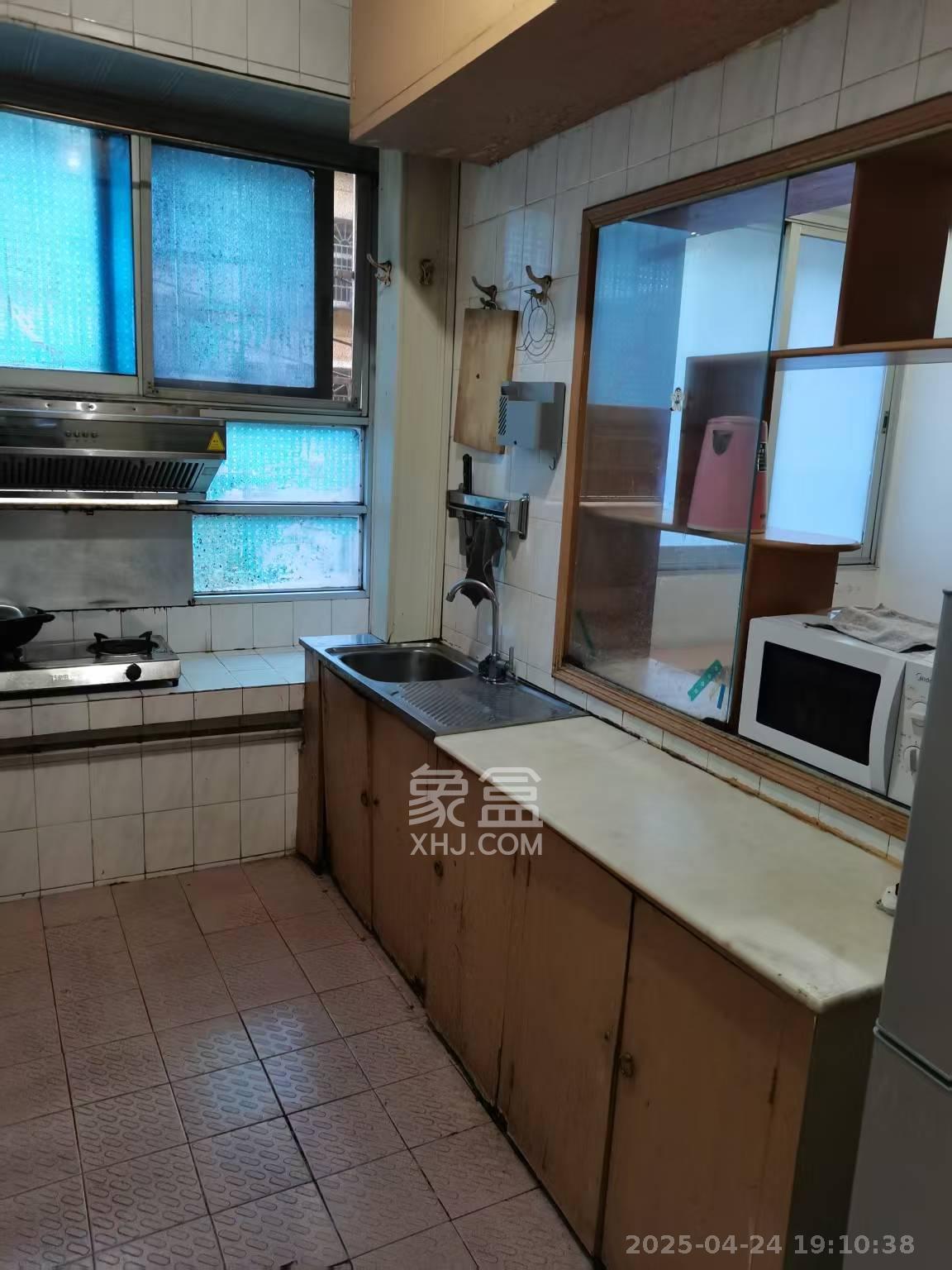 二机小区 2室1厅1卫 1600.0元/月 二机小区 2室1厅1卫 1600.0元/月室内图