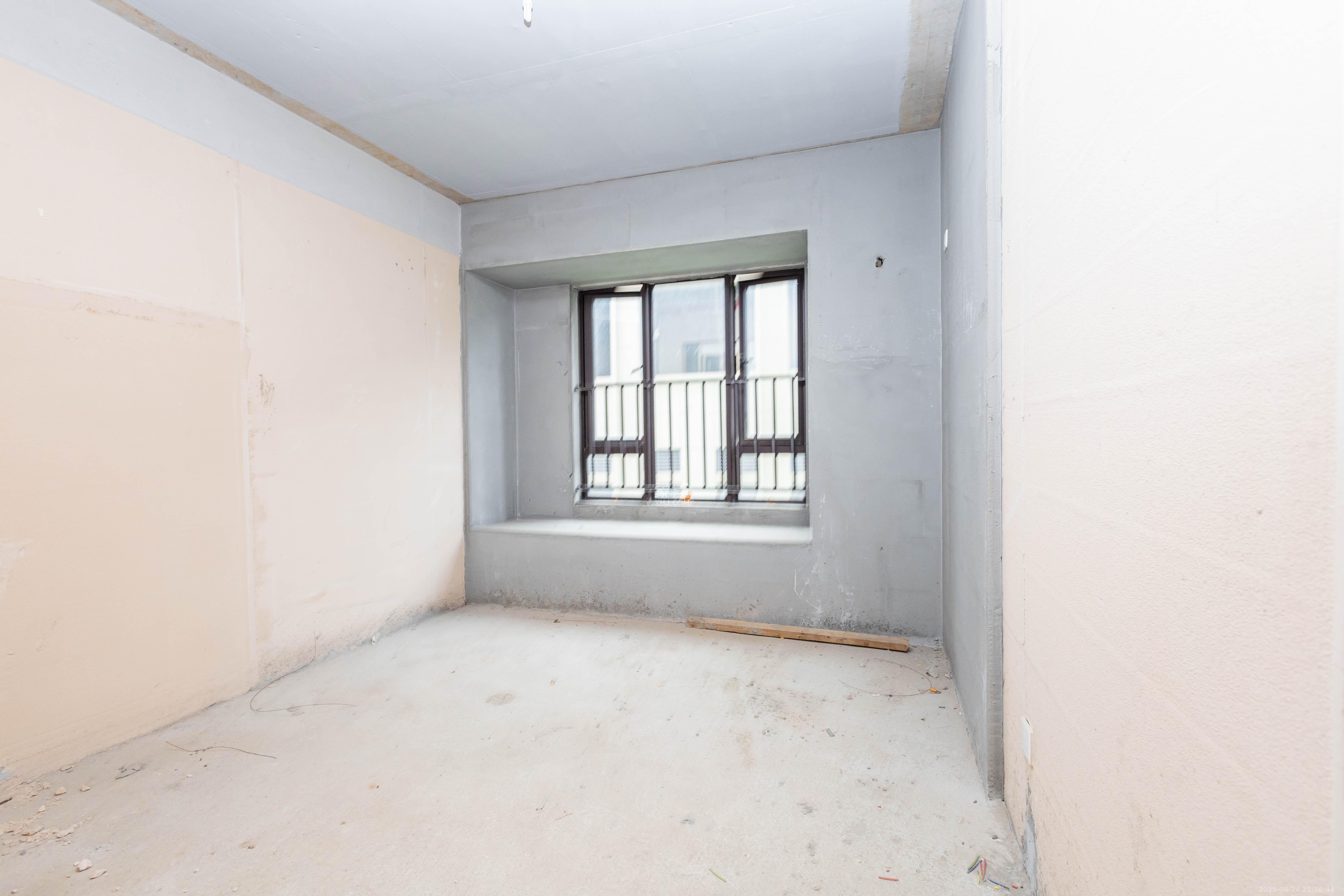 新城恒伟汇隽风华  3室2厅2卫    52.98万卧室