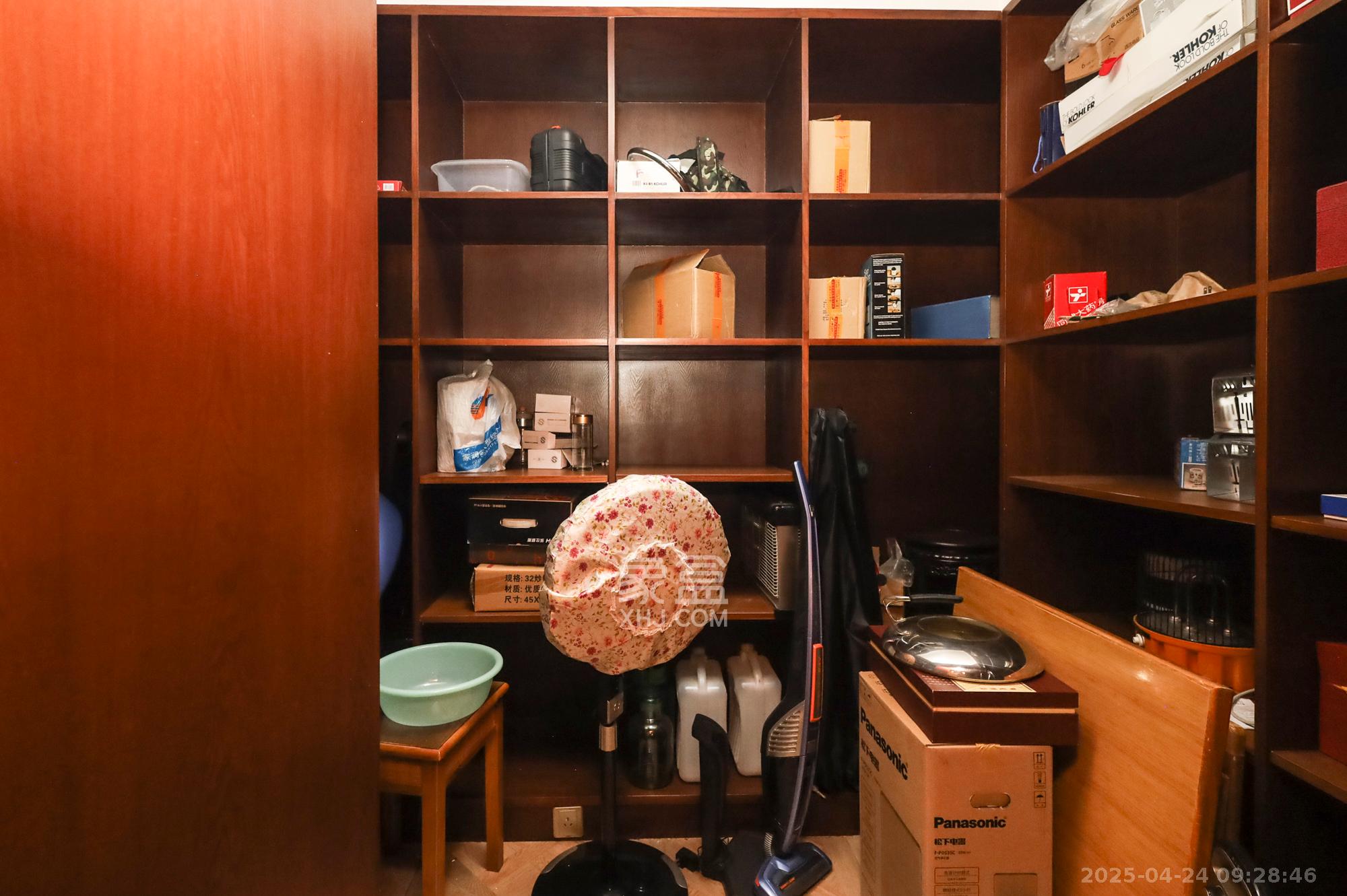 万业巴厘岛 1室0厅0卫 450.0万 万业巴厘岛 1室0厅0卫 450.0万其他